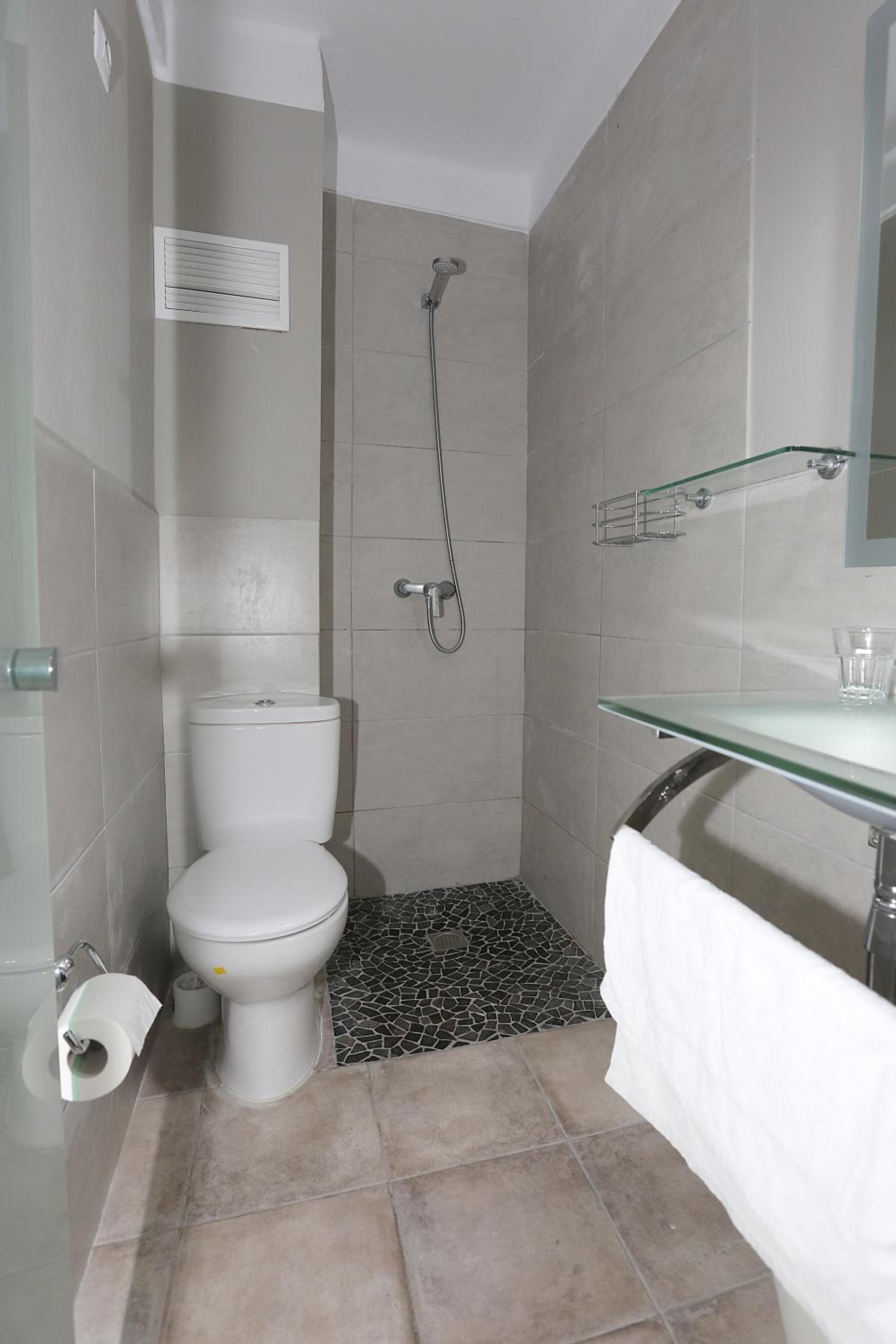 Twin Room with Balcony photo 3