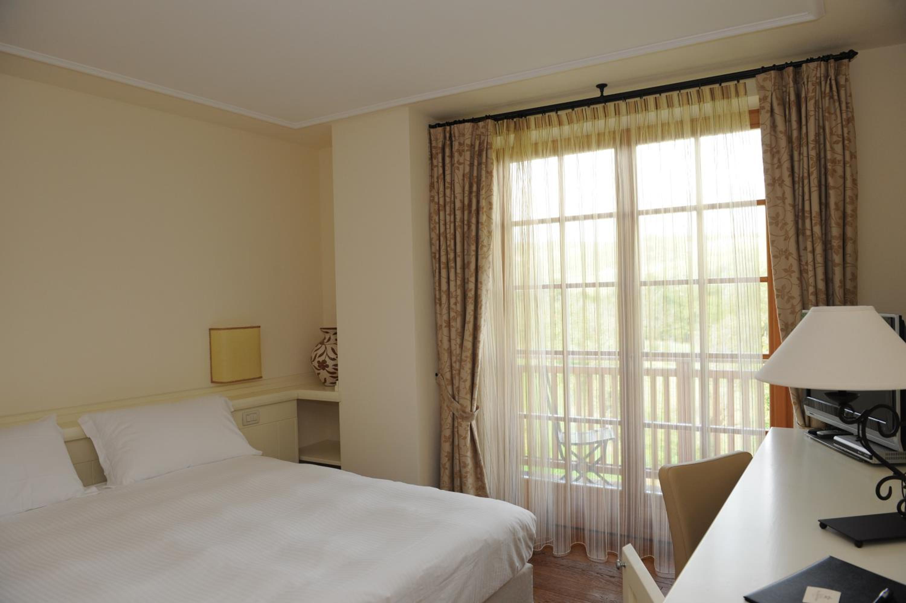 Double Room - Photo 8