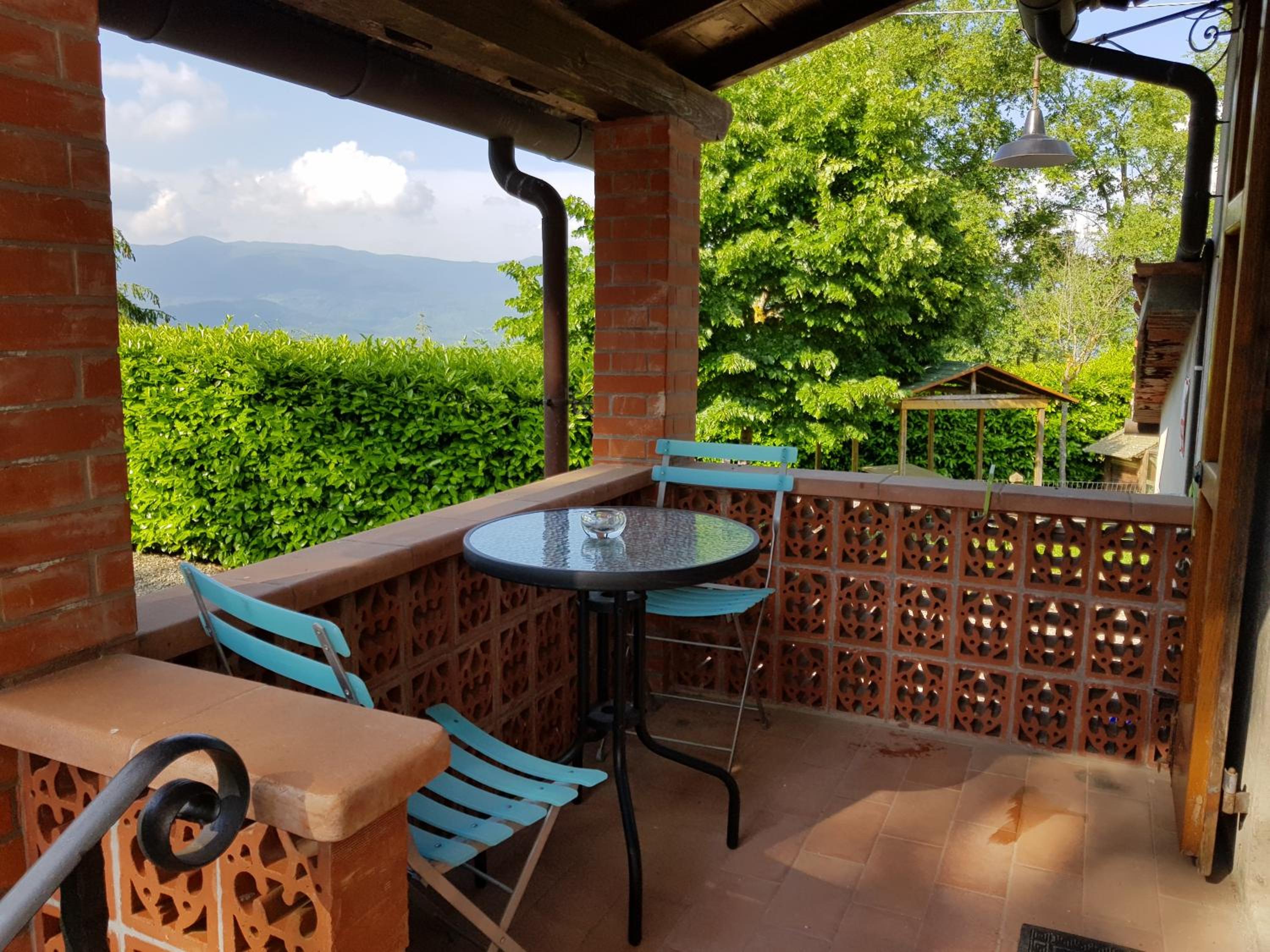 Apartment with Mountain View photo 2