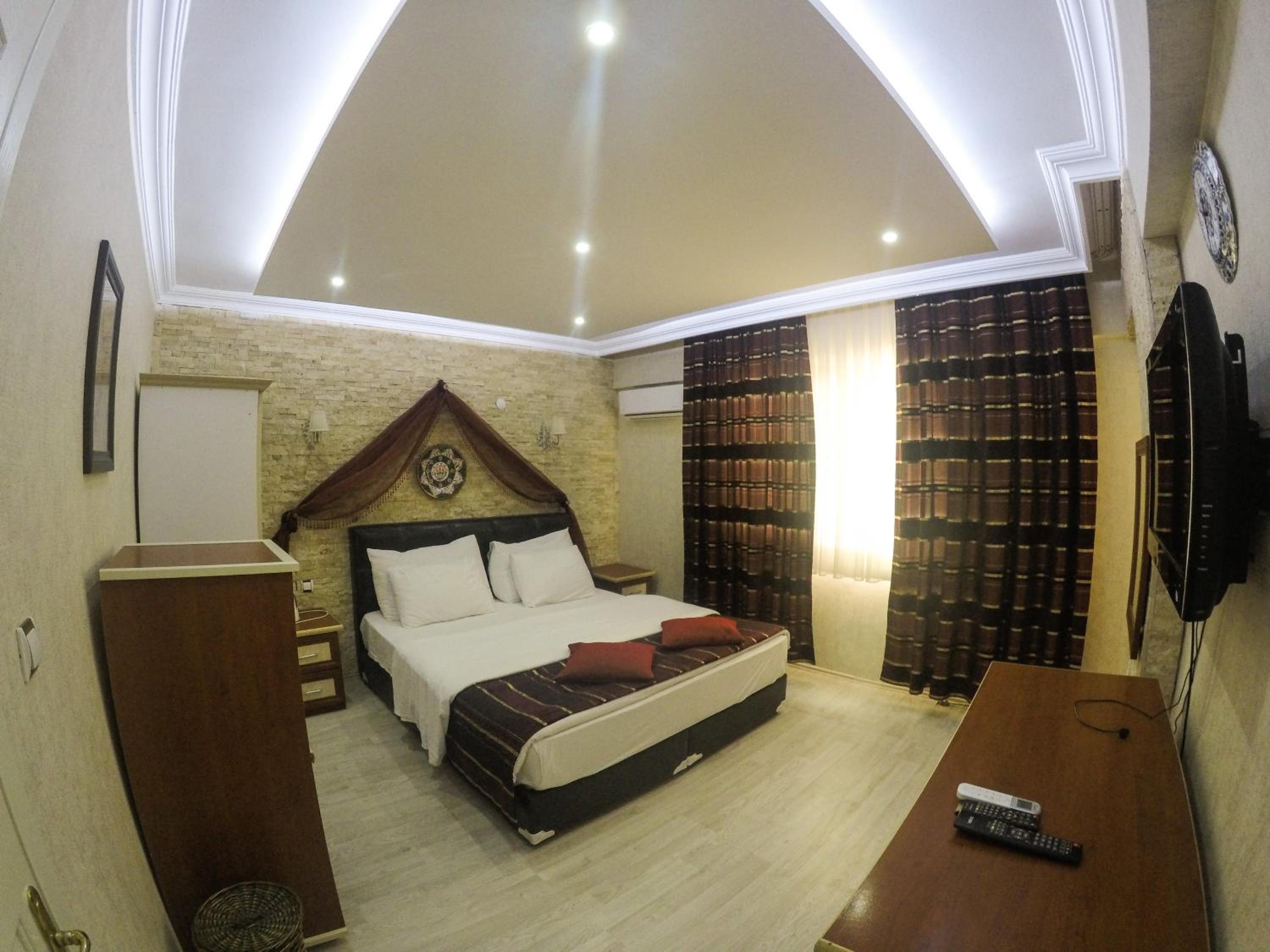 Family Room photo 1