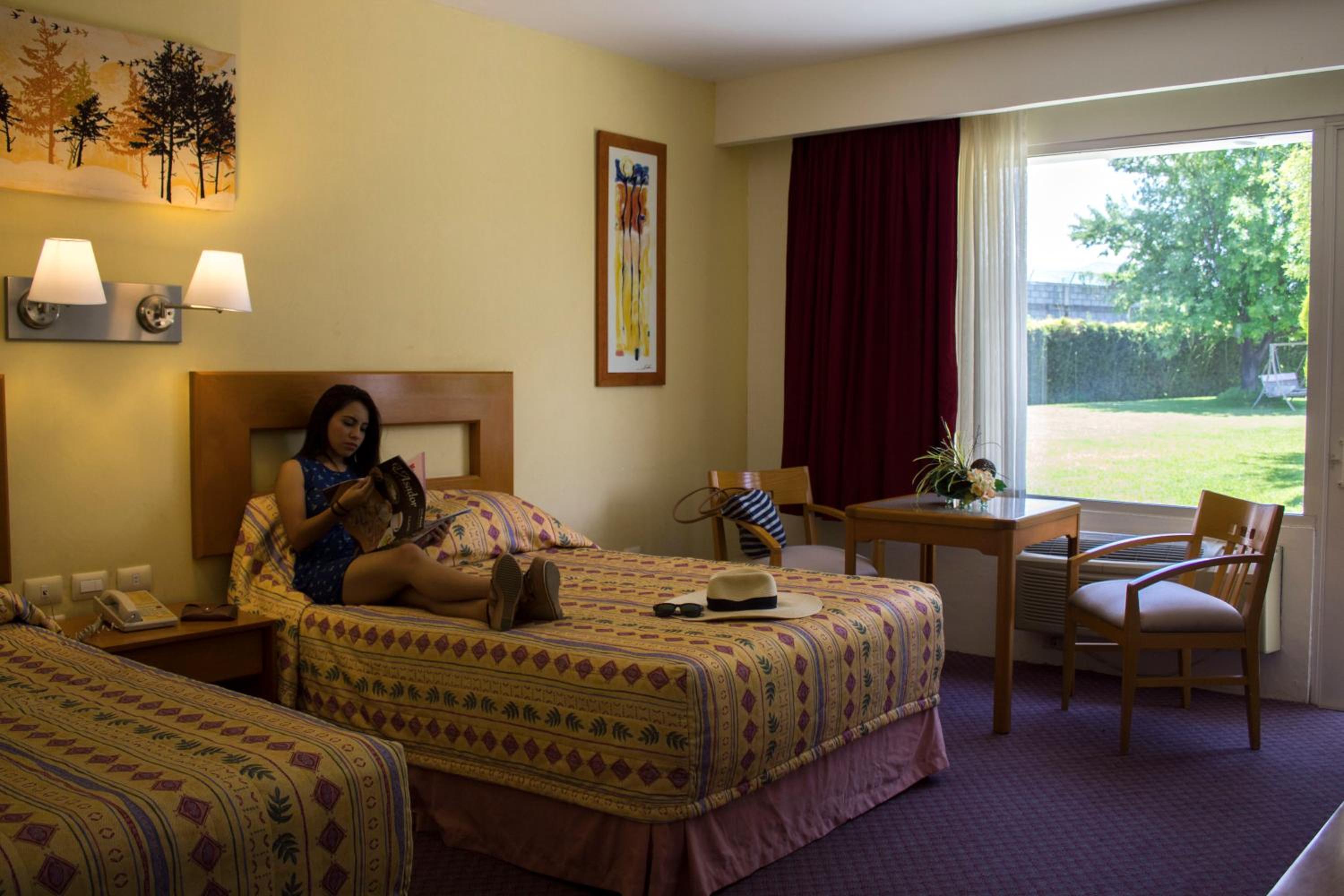 Executive Double Room with Two Double Beds photo 2