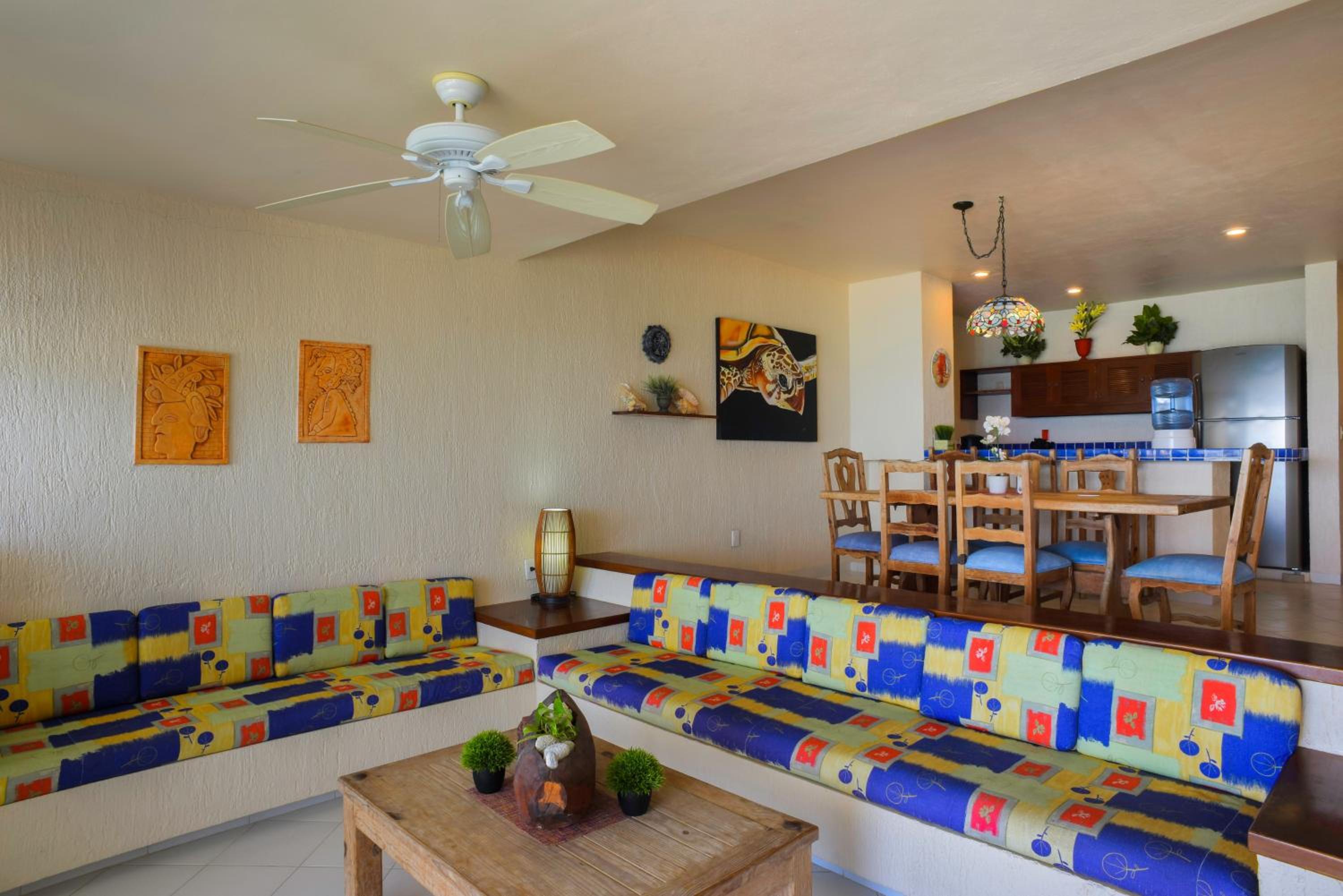 Three-Bedroom Condo with Sea View photo 1