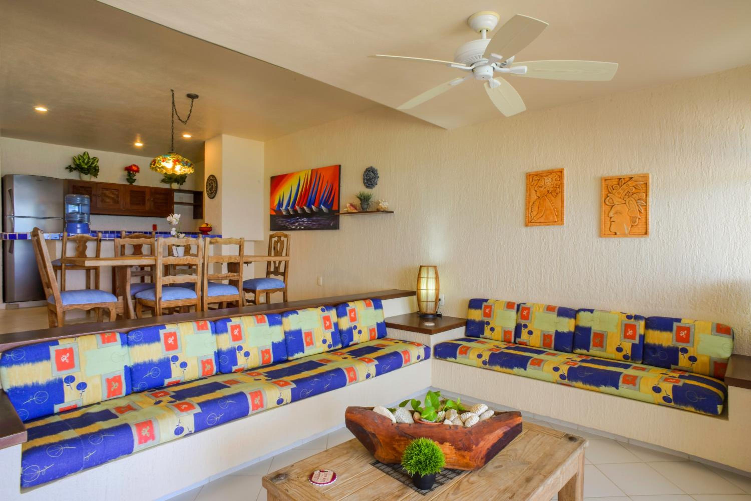 One-Bedroom Condo with Sea View photo 1
