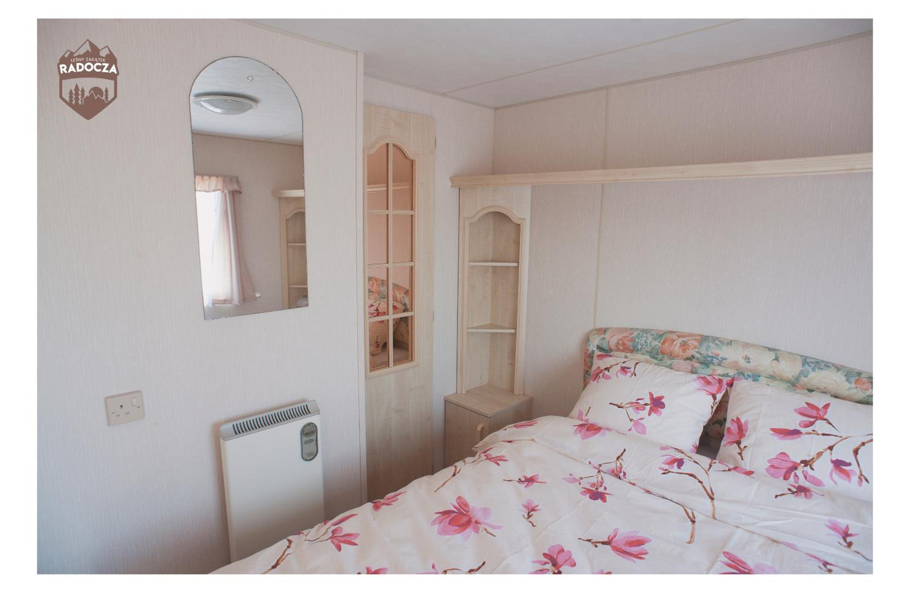 Mobile Home - Photo 9