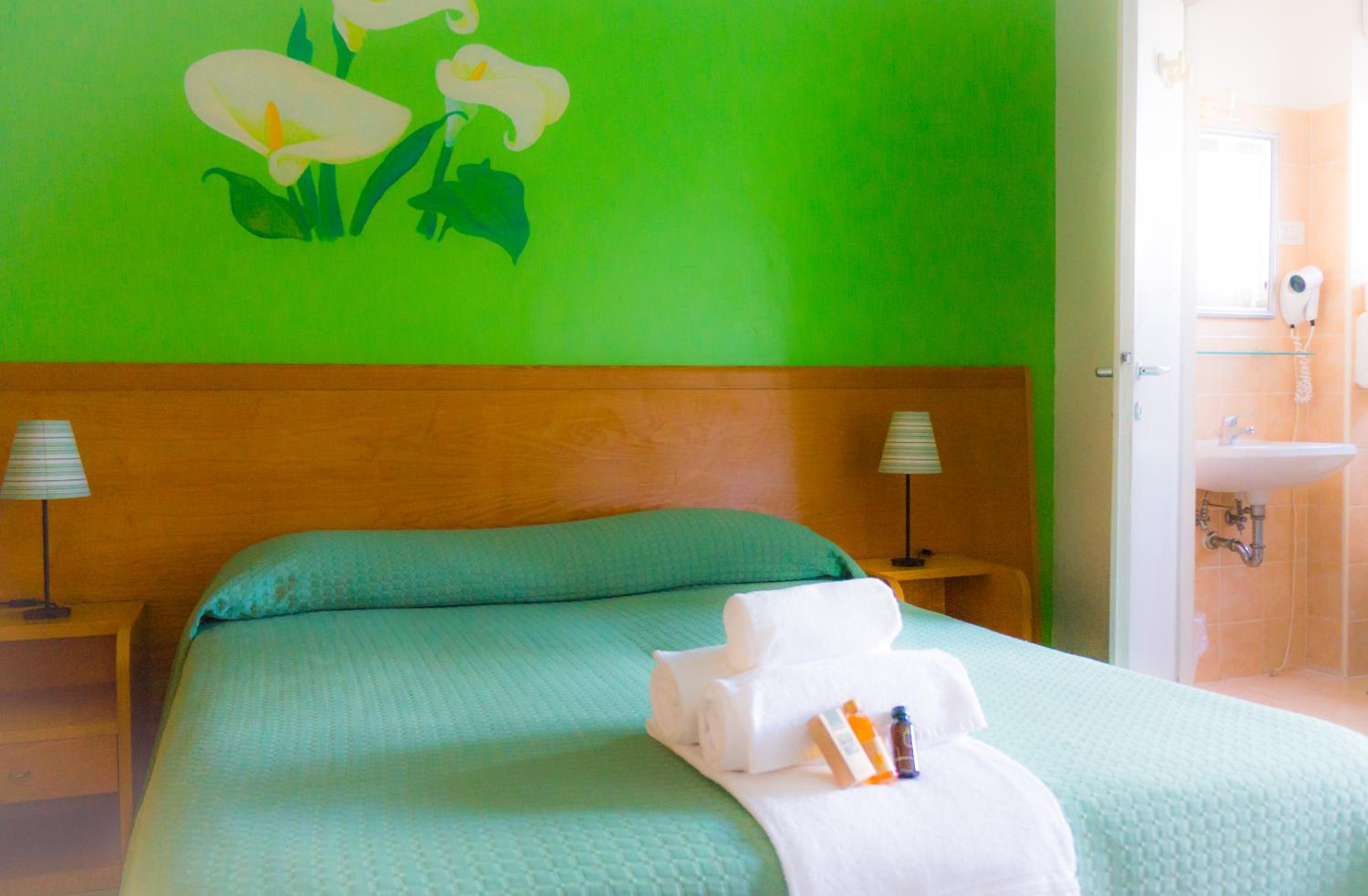 Economy Triple Room