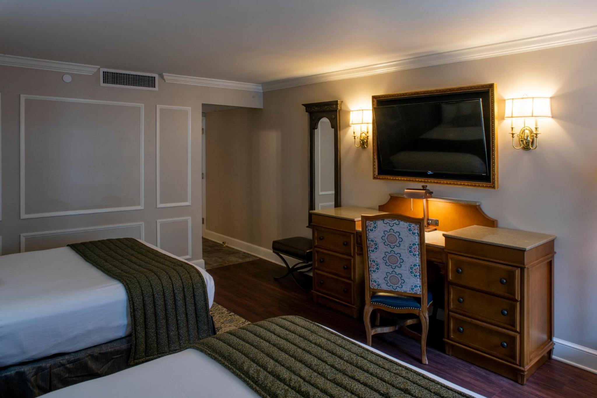 Deluxe Room with Two Queen Beds - Photo 1