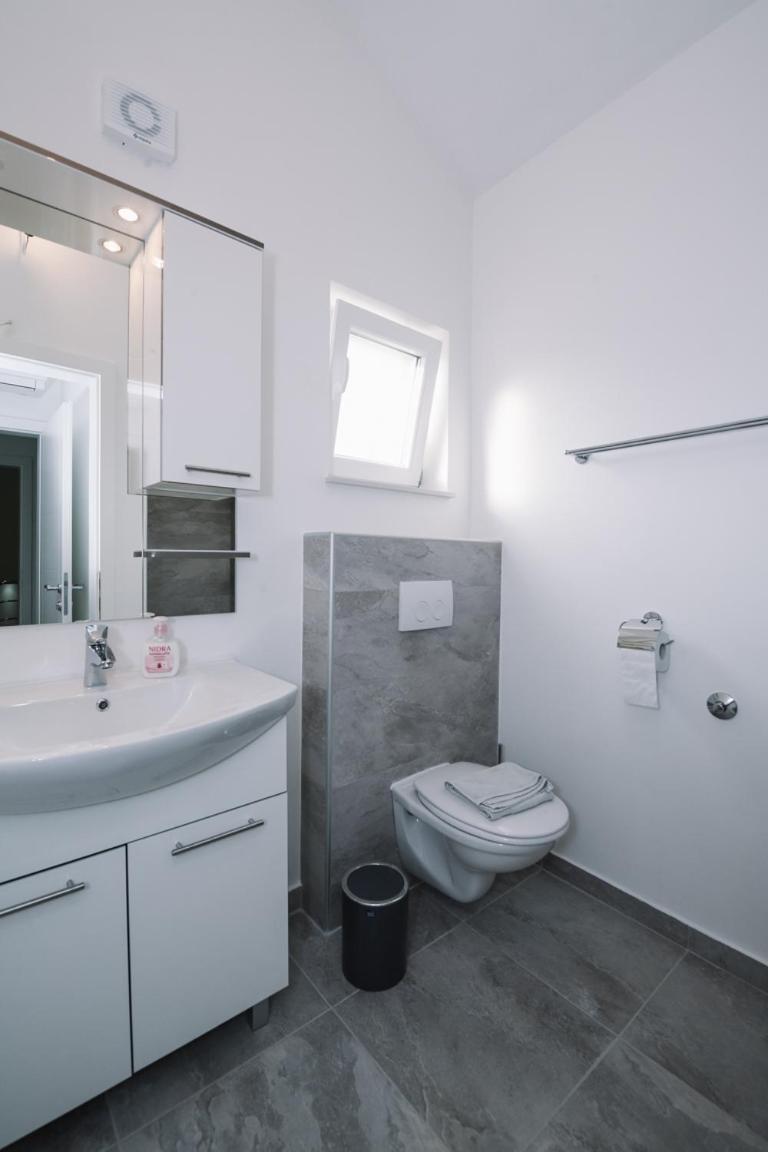 Double Room with Sea View photo 2