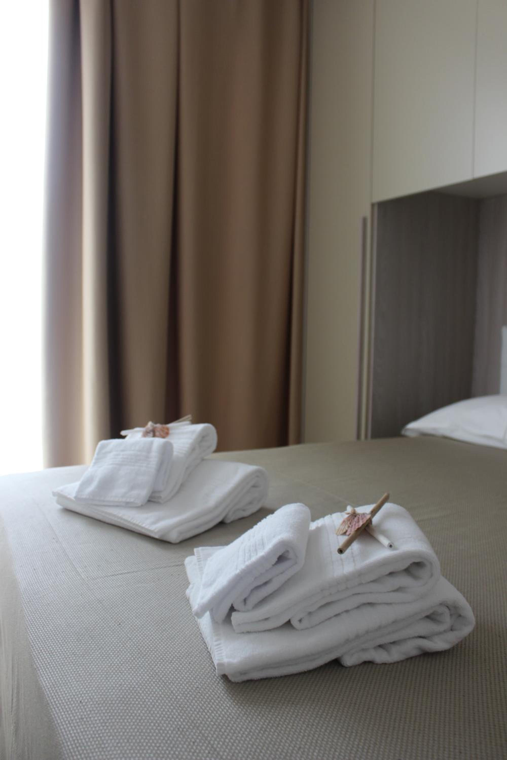 Quadruple Room with Terrace - Photo 6