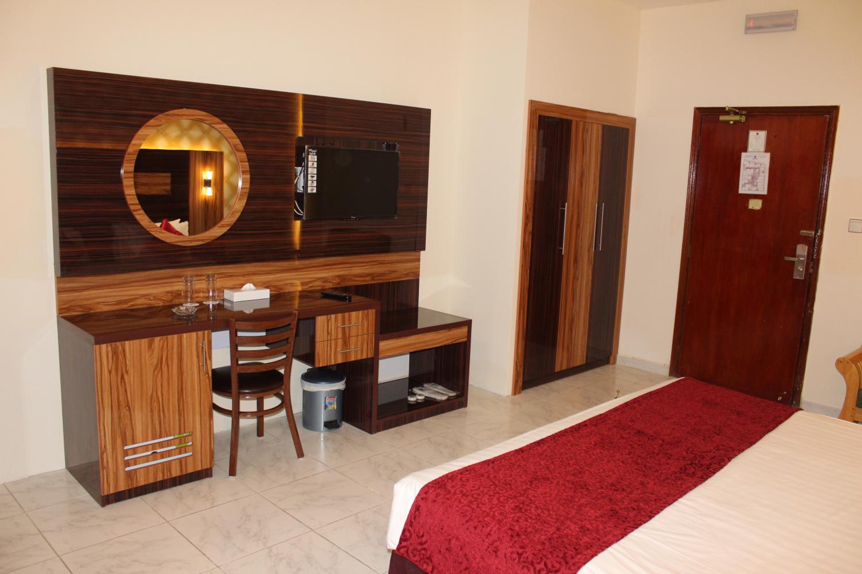 Double or Twin Room photo 3