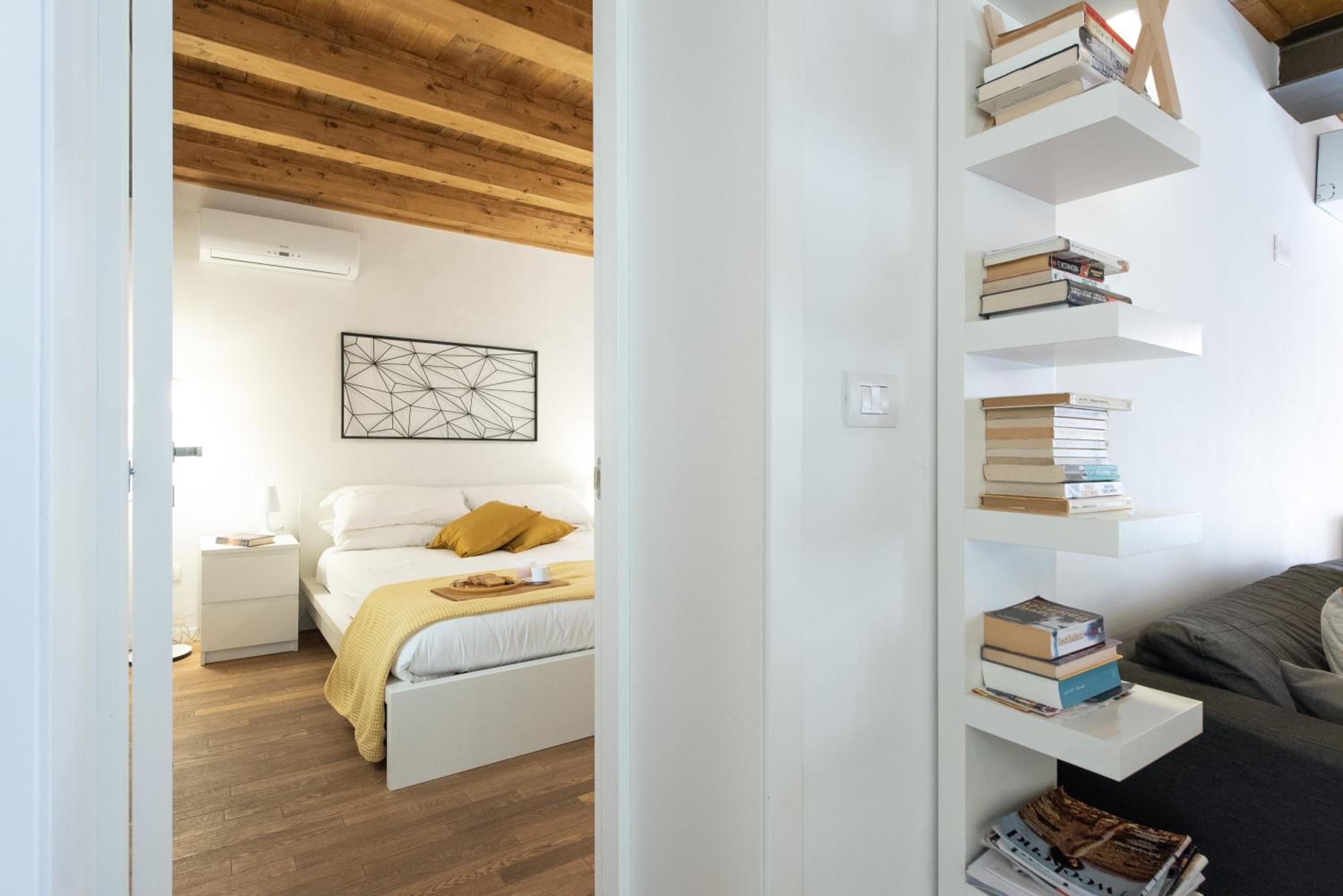 Two-Bedroom Apartment - Photo 2