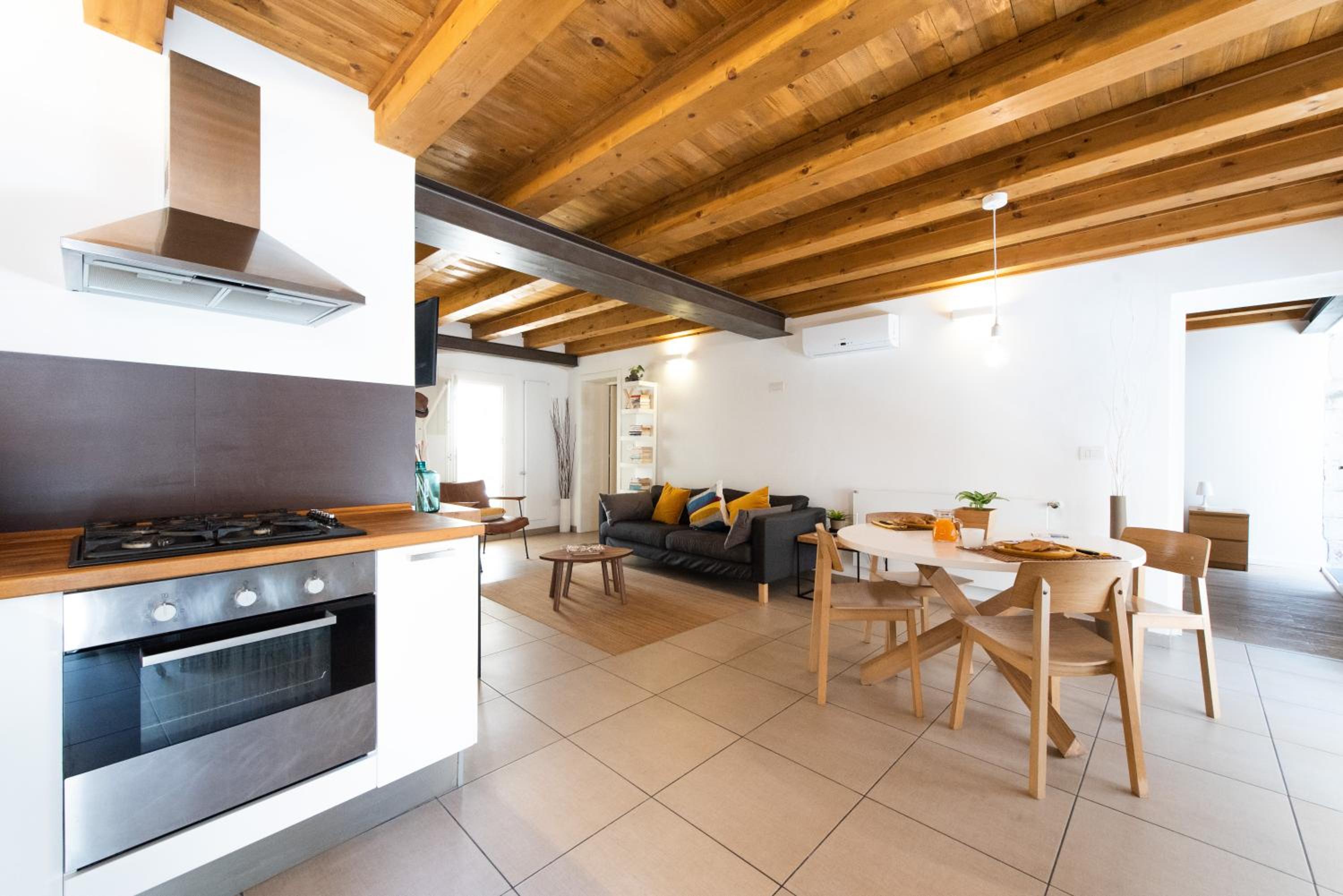 Two-Bedroom Apartment - Photo 6