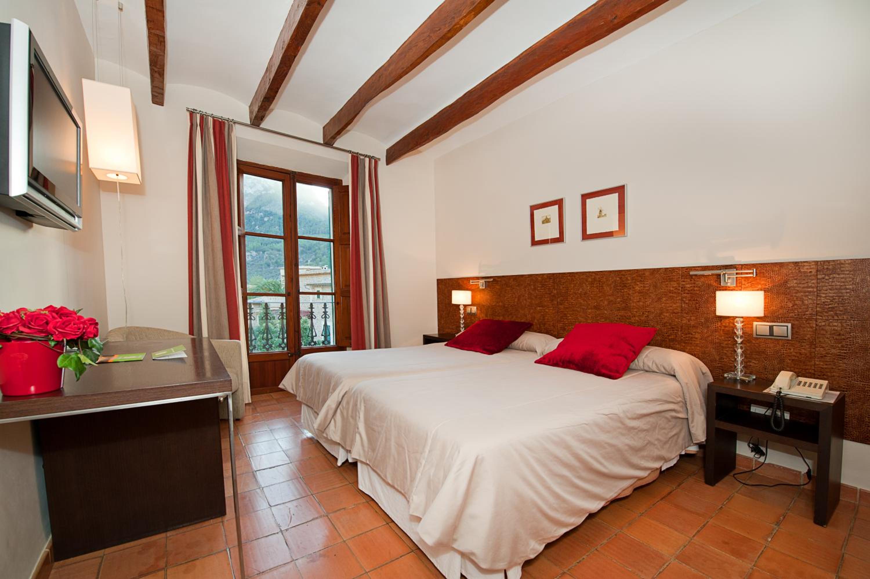 Double Room - Photo 1