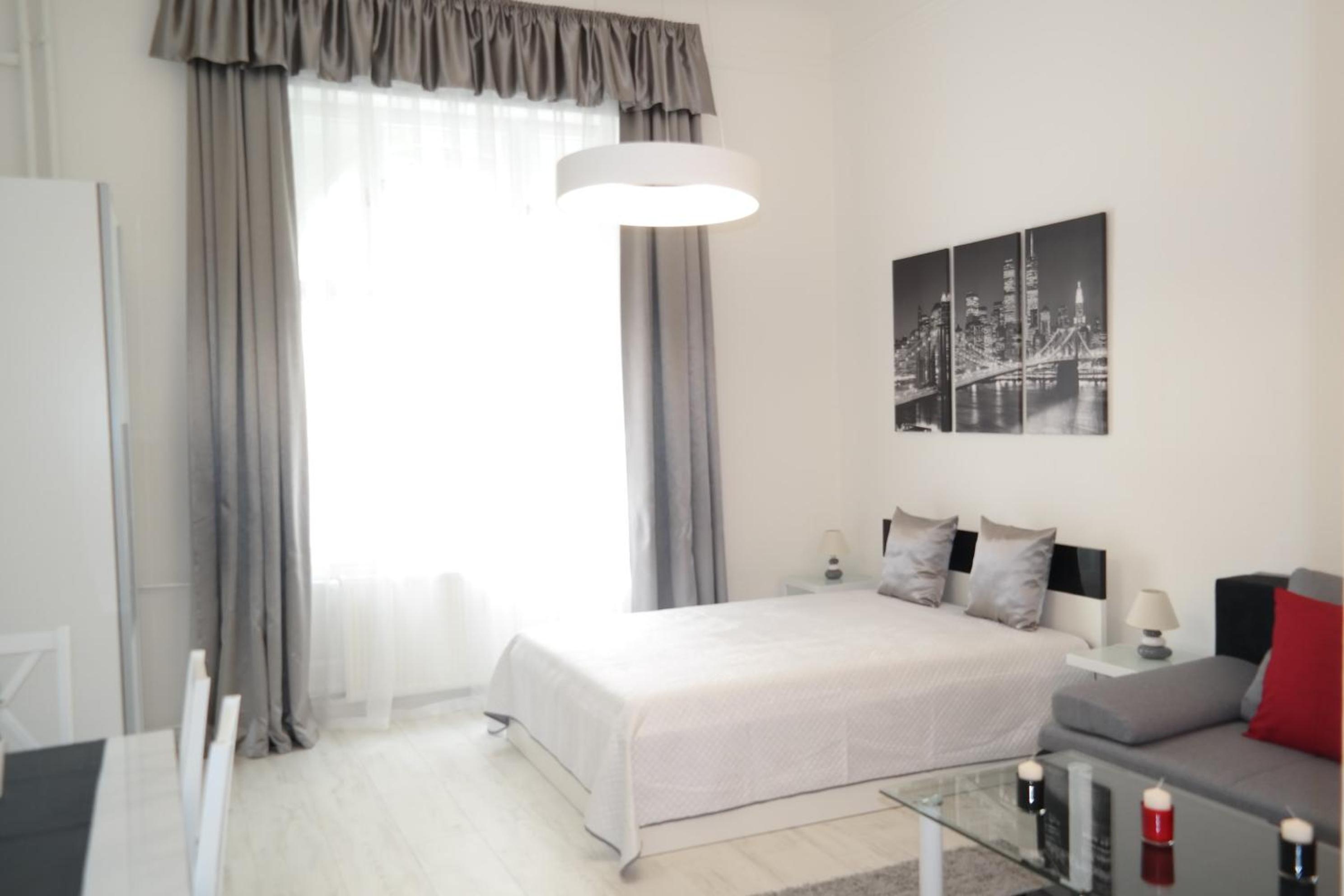 Apartment - Photo 1
