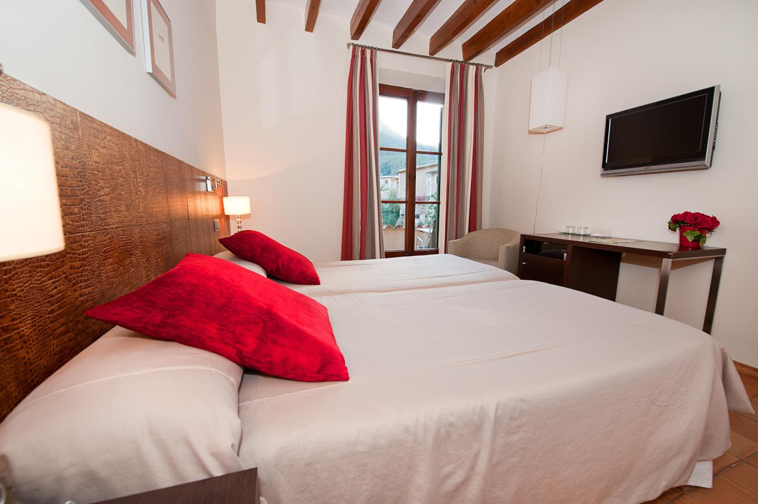 Double Room - Photo 4