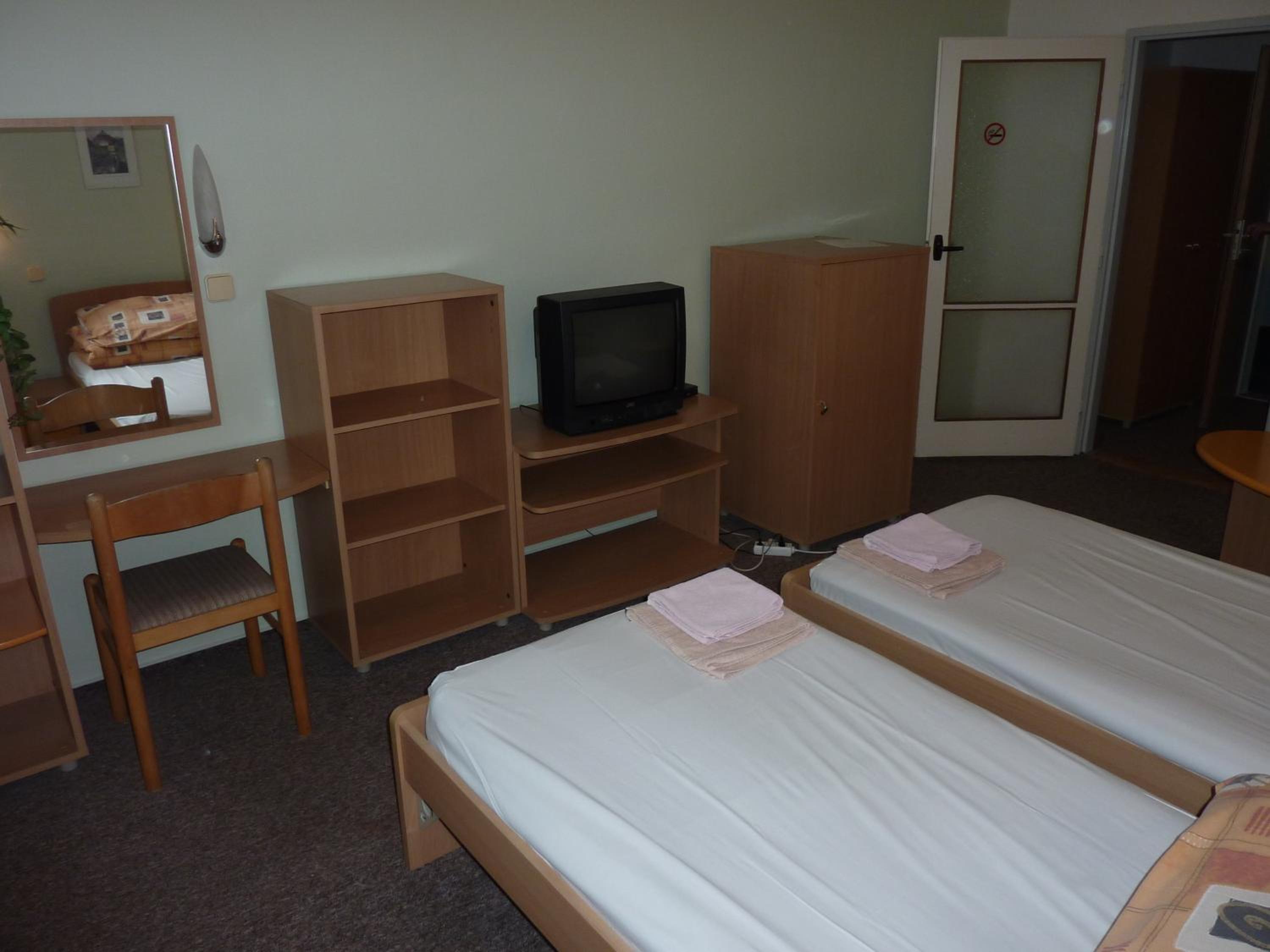 Double or Twin Room photo 2
