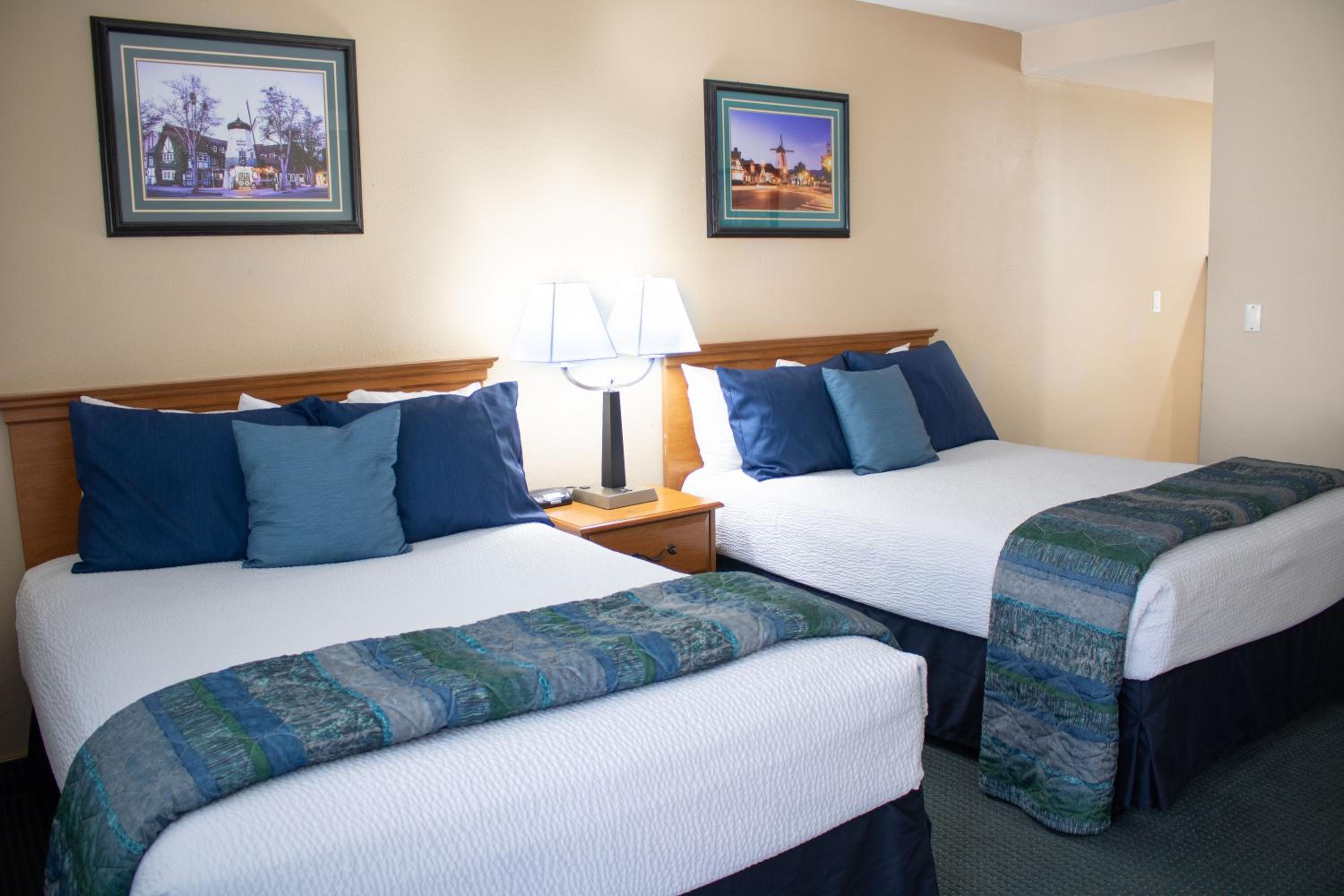 Standard Room with Two Double Beds (Upstairs) - Photo 3