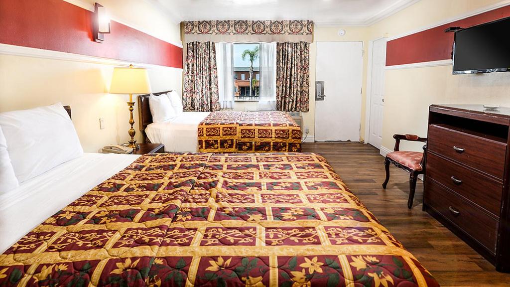 Room with Two Beds