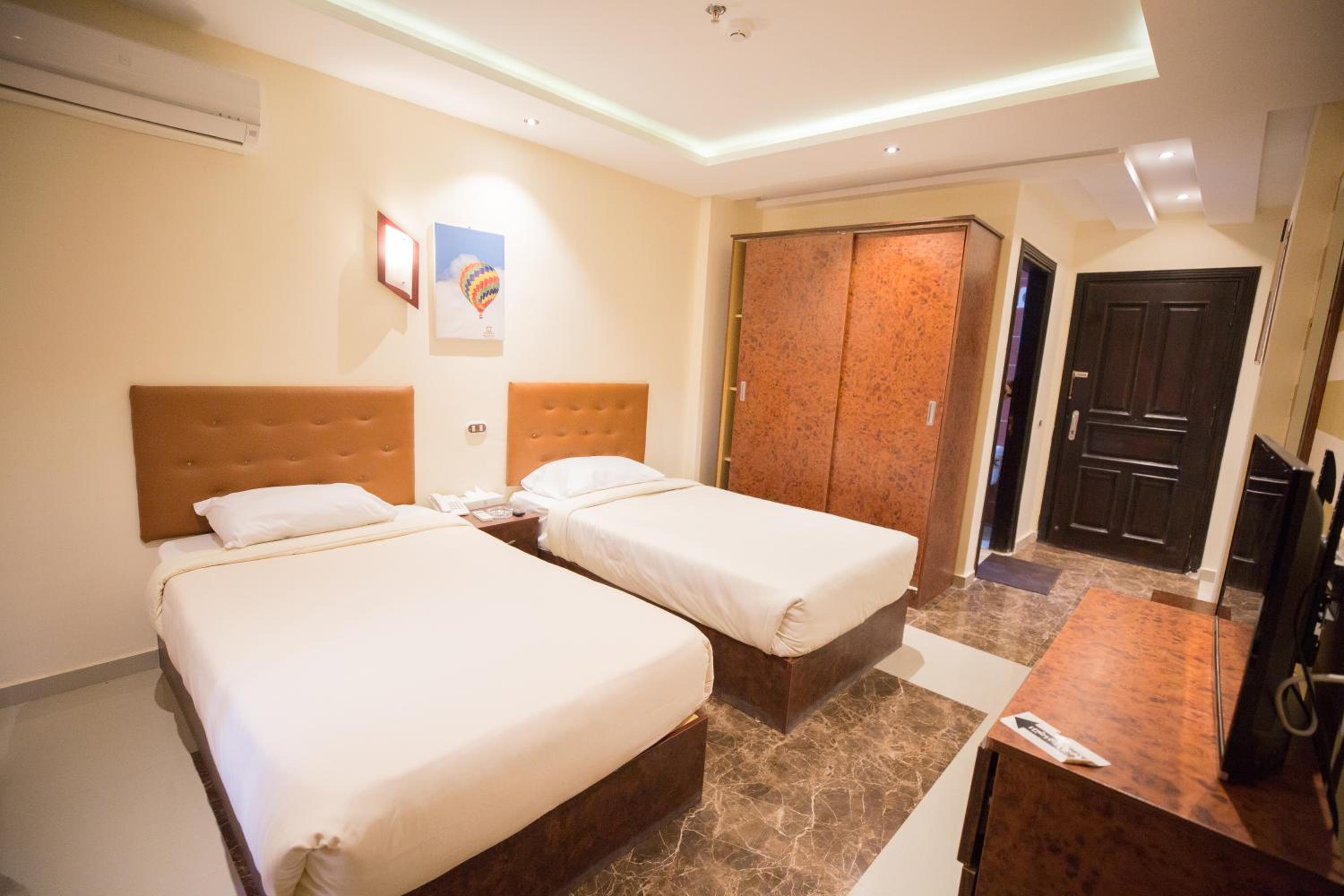 Deluxe Double Room - Photo 4