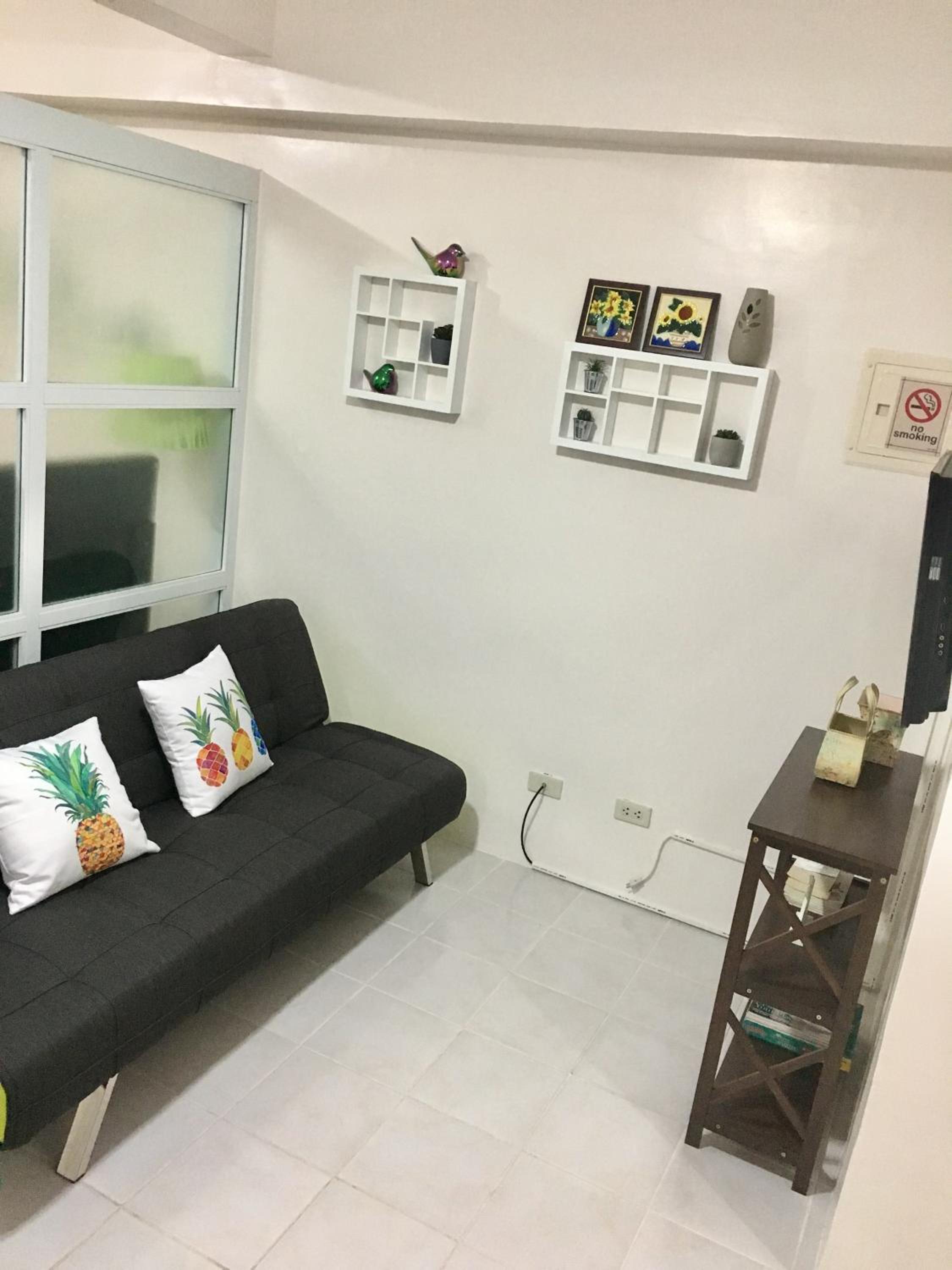 Apartment with Balcony - Photo 9