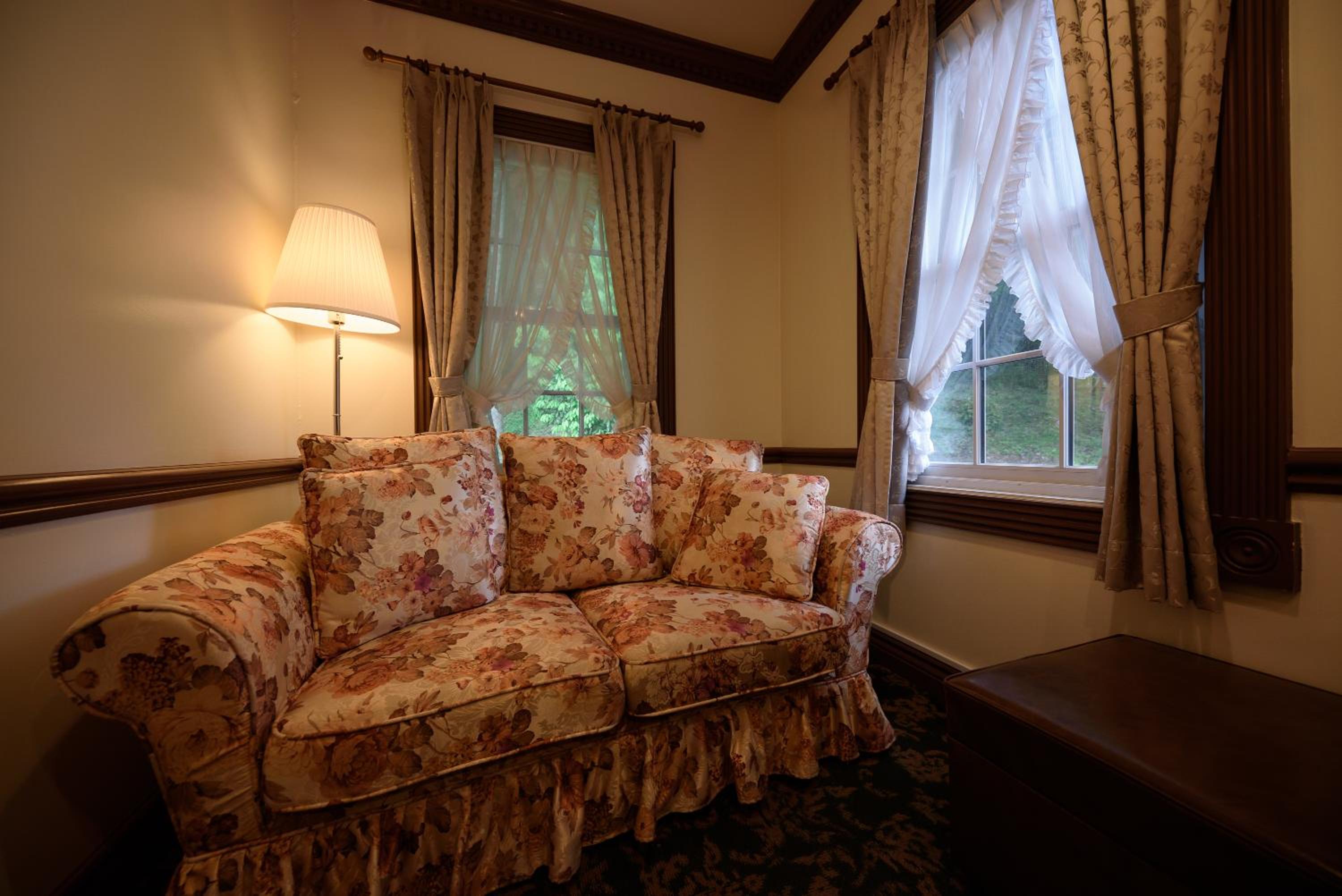 Quadruple Room (Adult Only) - Photo 9