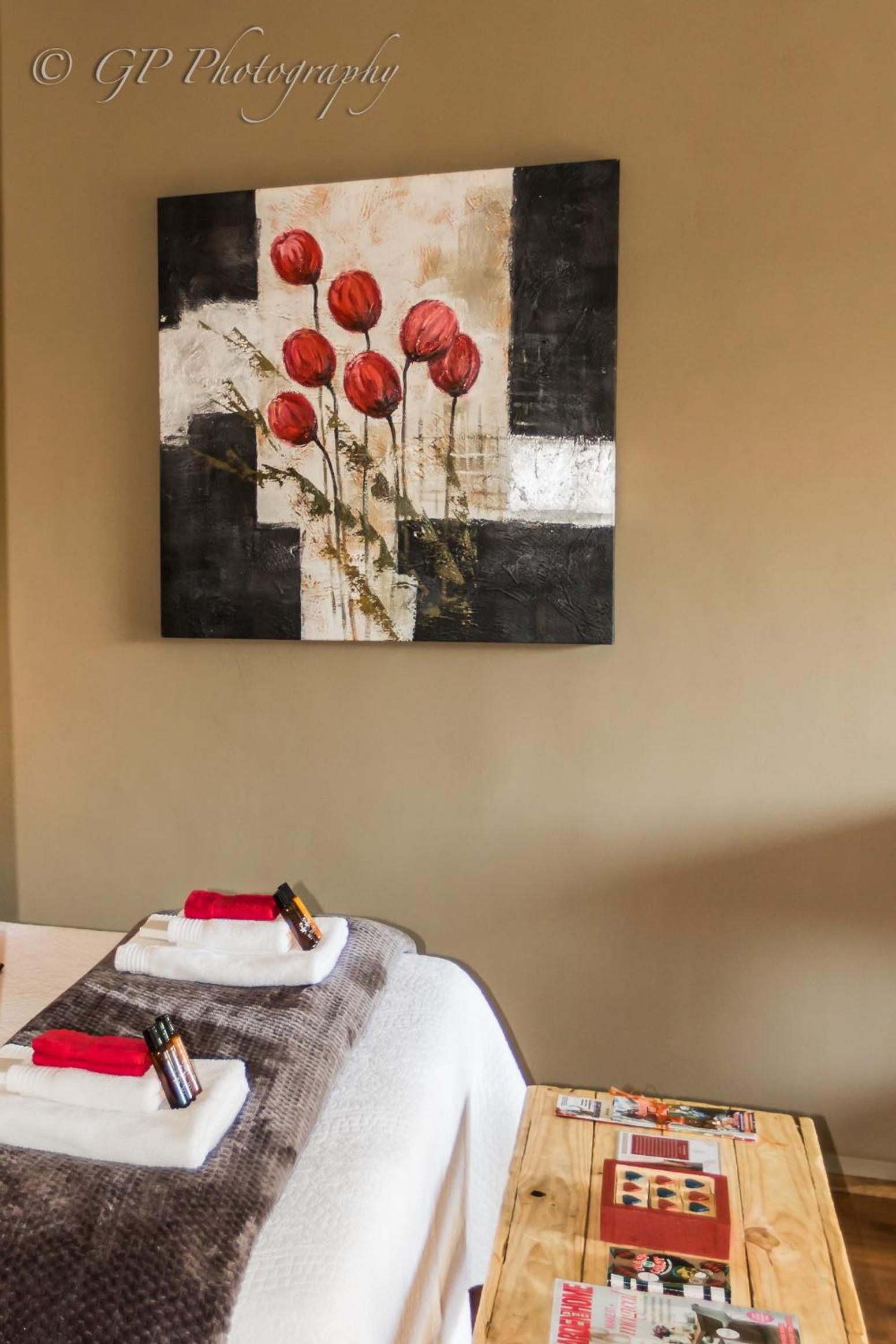 Suite with Garden View - Photo 23