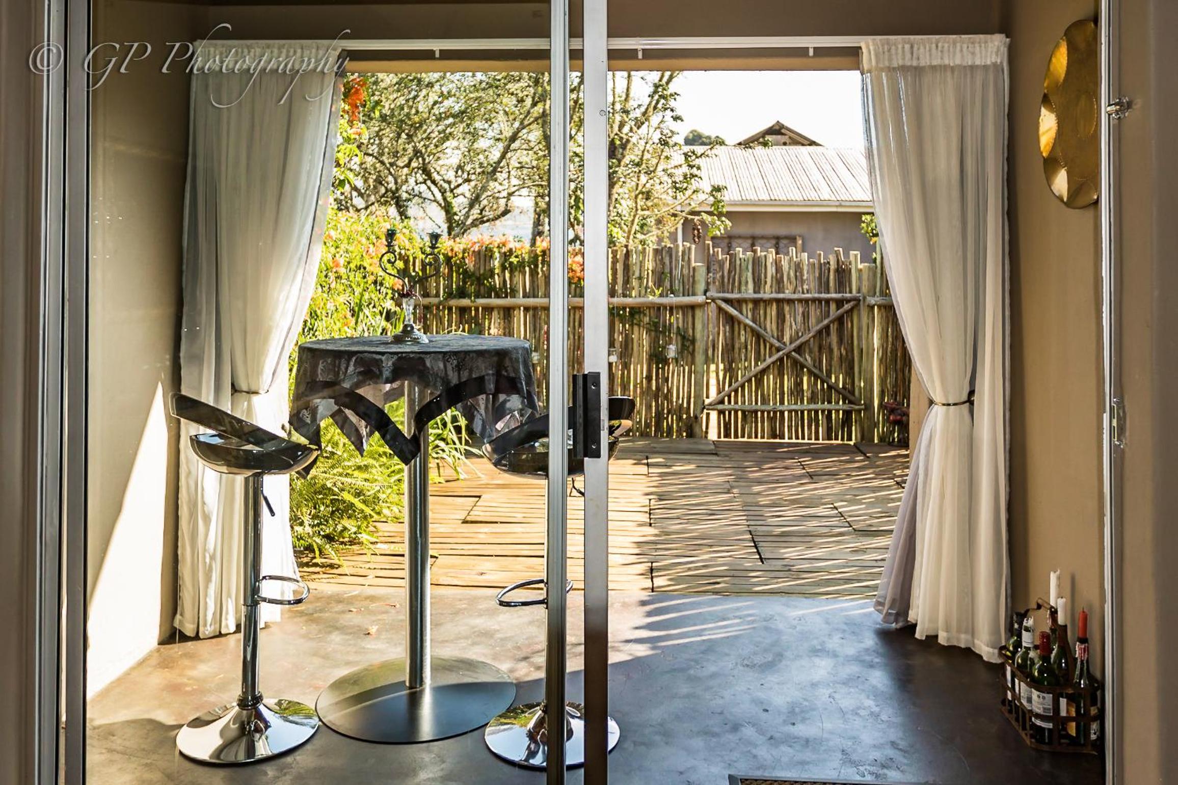 Suite with Garden View - Photo 12