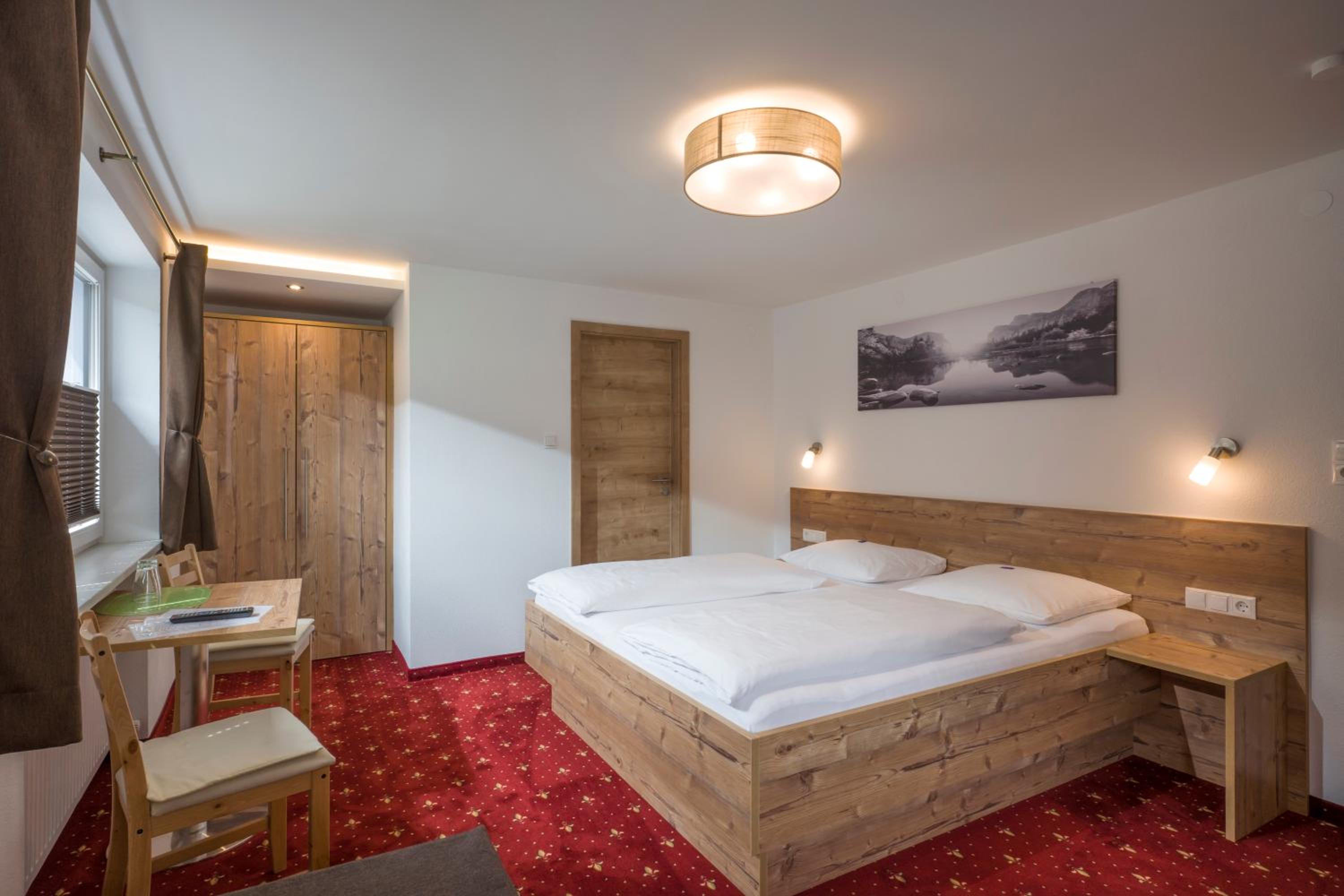 Double Room Edelweiss - Photo 8