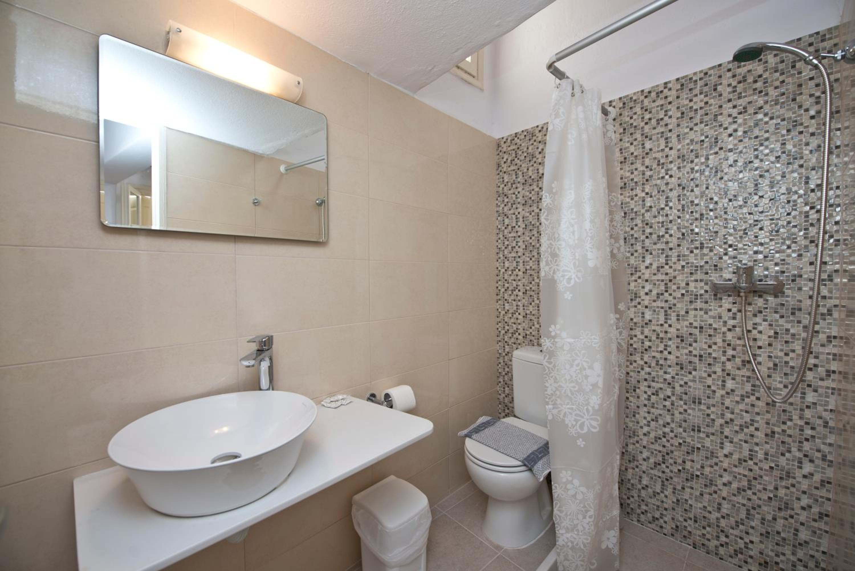 Triple Room - Photo 5