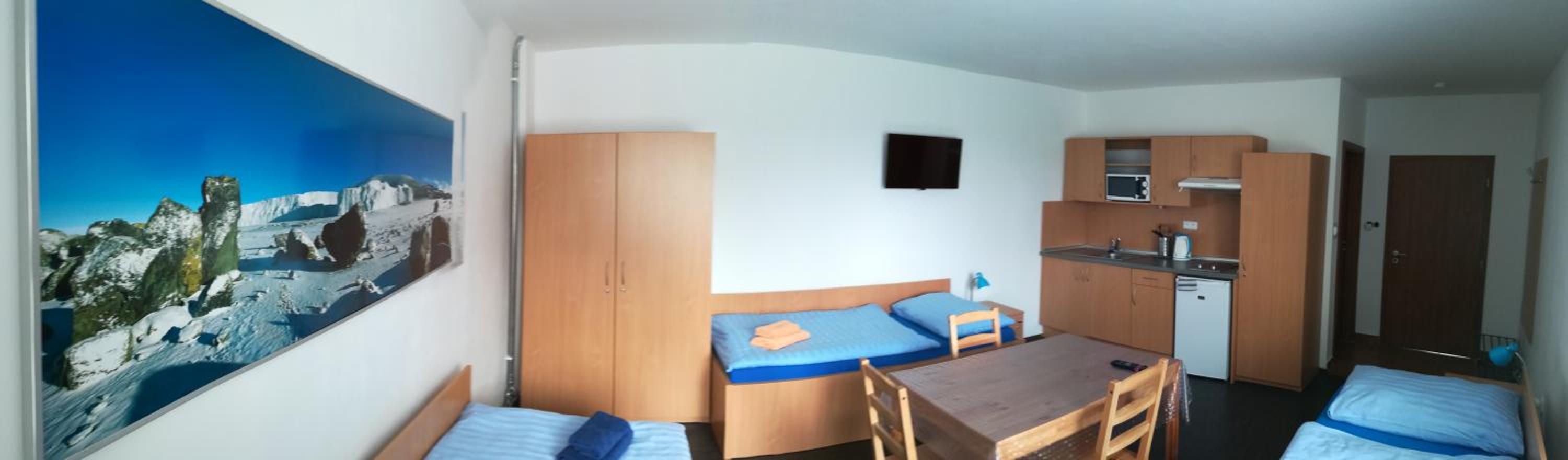 Triple Room with Private Bathroom photo 2