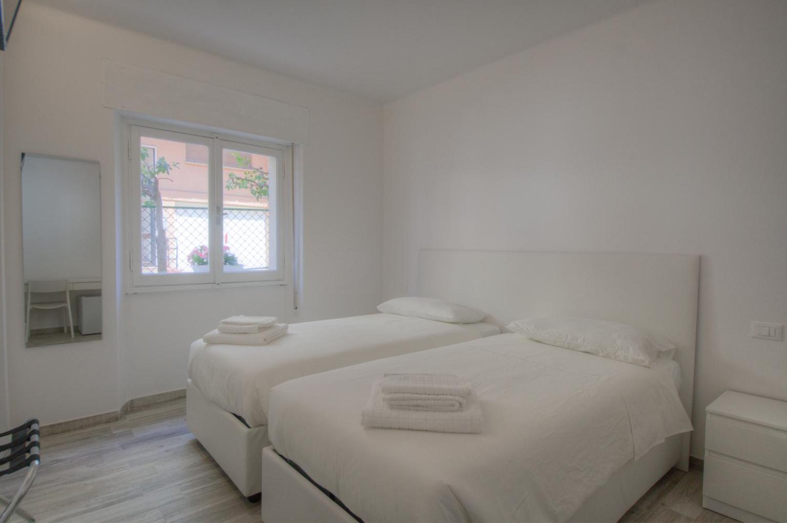 Double or Twin Room photo 2
