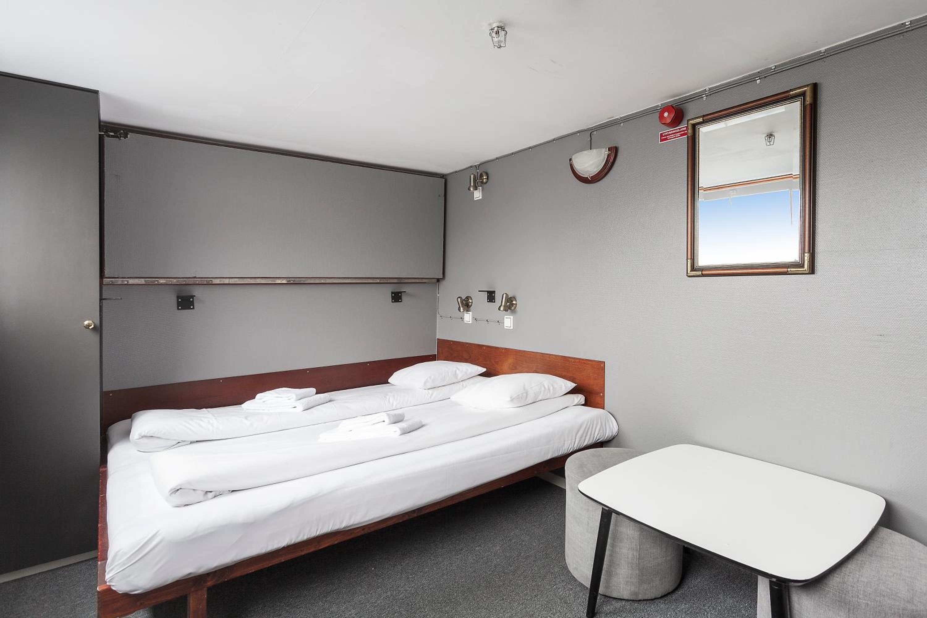 Superior Double Room with Private Bathroom - Sea Views - Photo 5