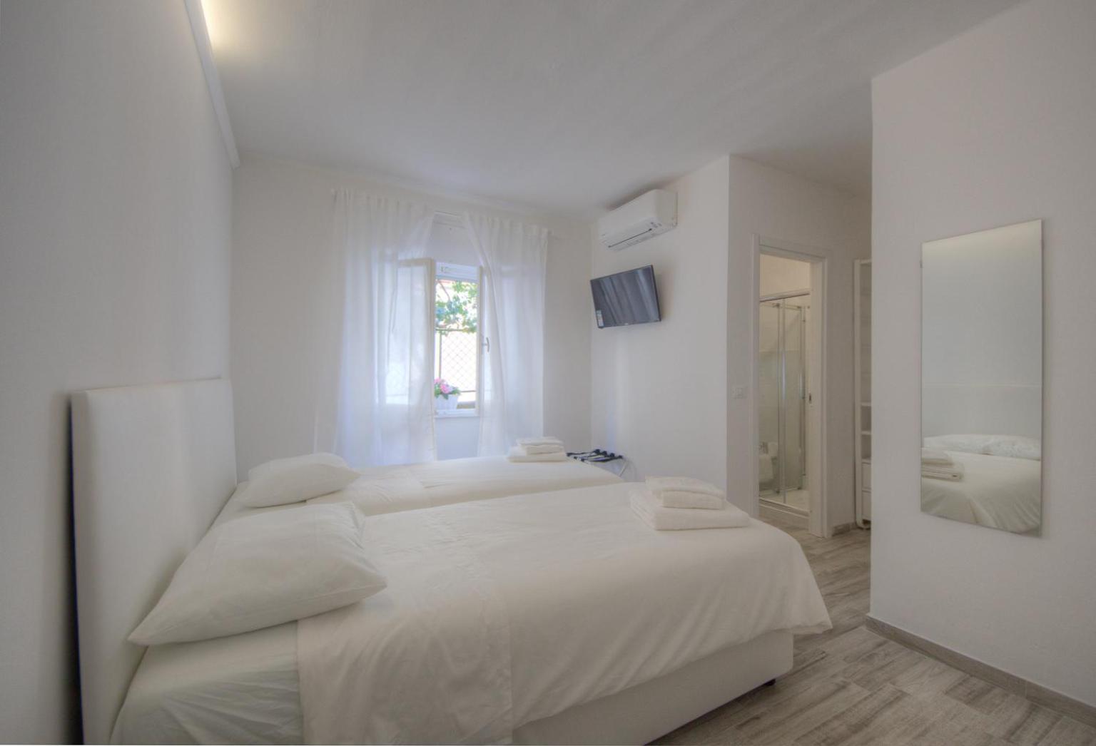 Double or Twin Room photo 1
