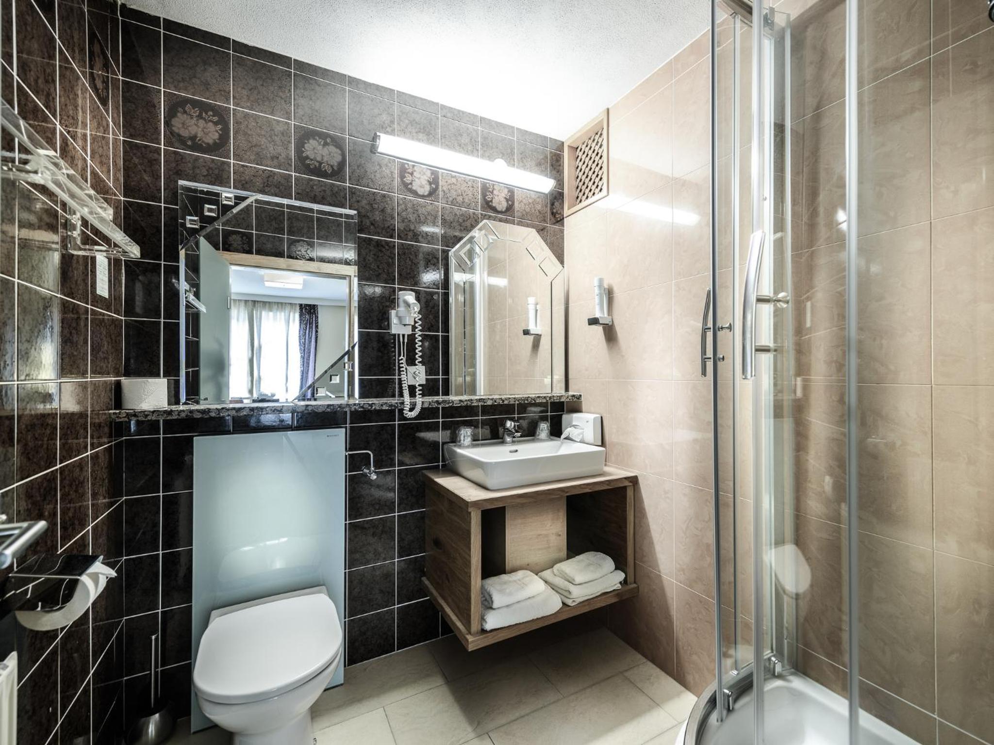 Comfort Double Room with Balcony - Photo 6
