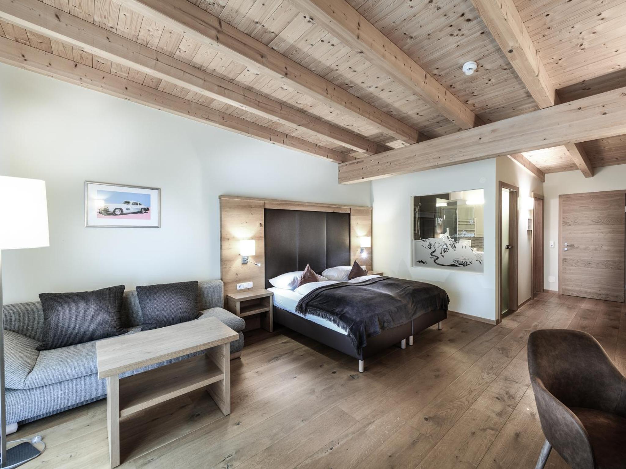 Deluxe Double Room with Balcony - Photo 1