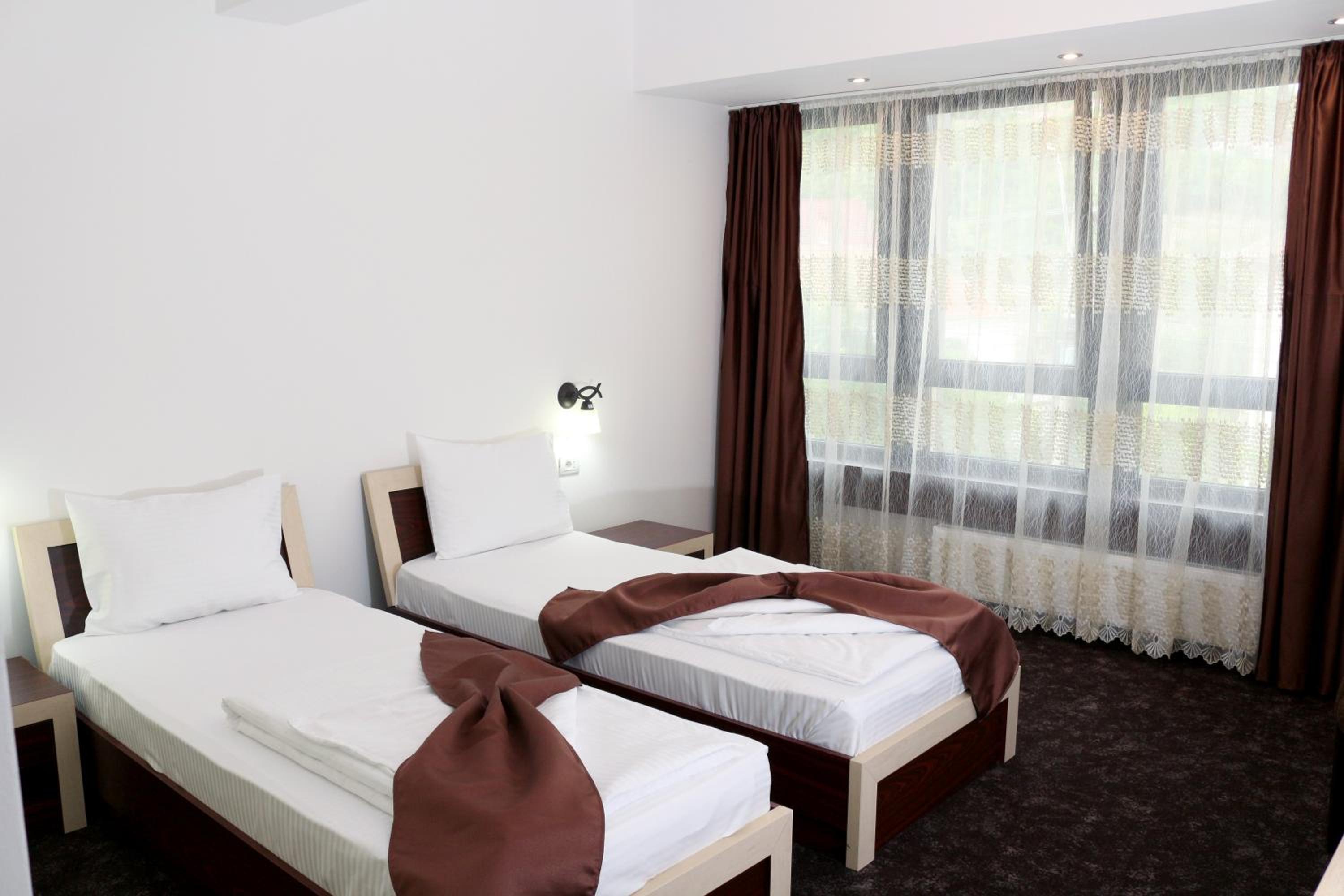 Double or Twin Room photo 2