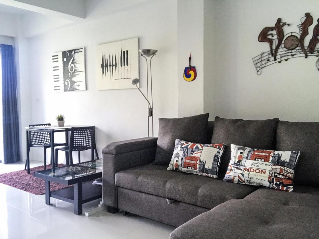 Apartment photo 1