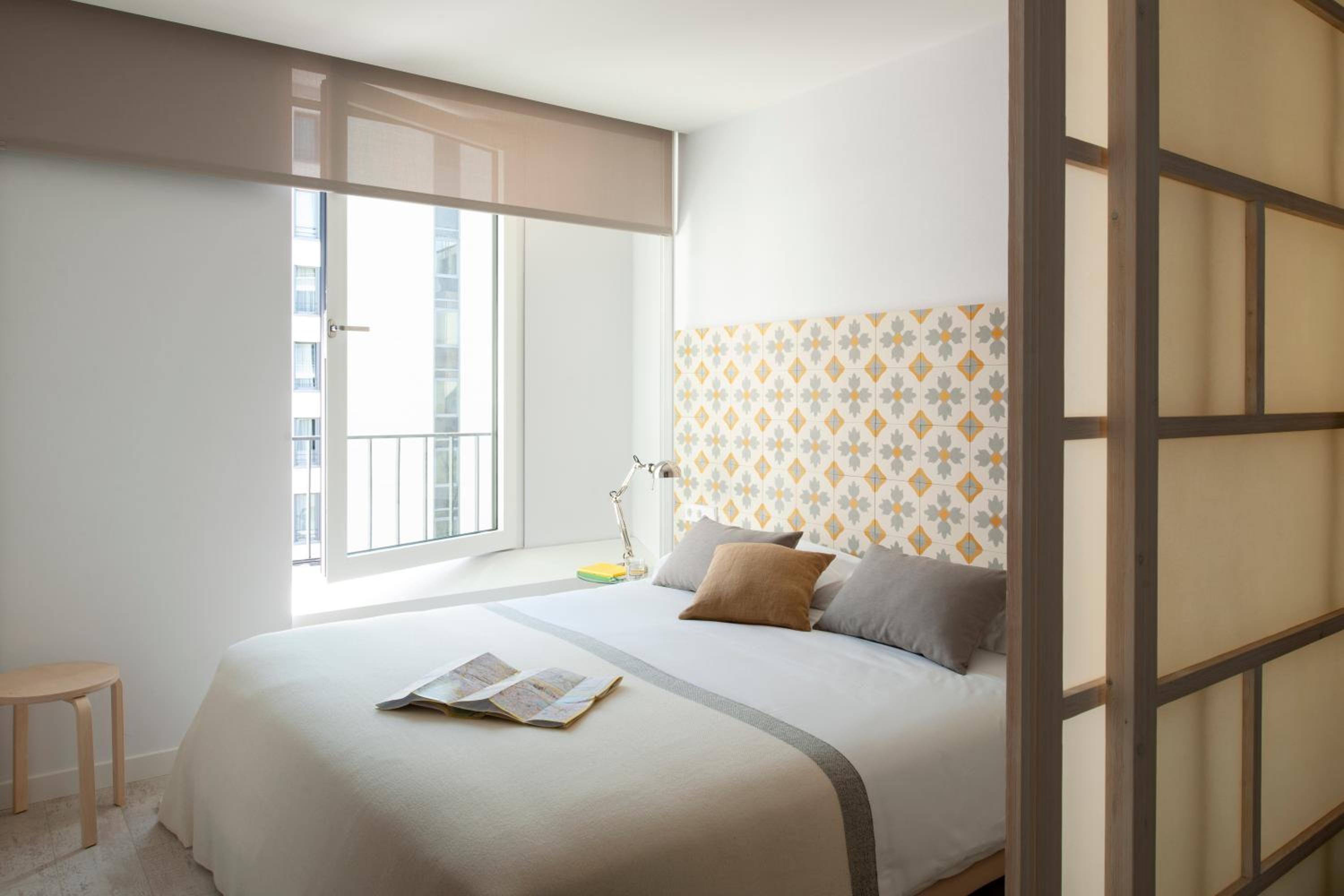Two-Bedroom Apartment with One Bathroom photo 1