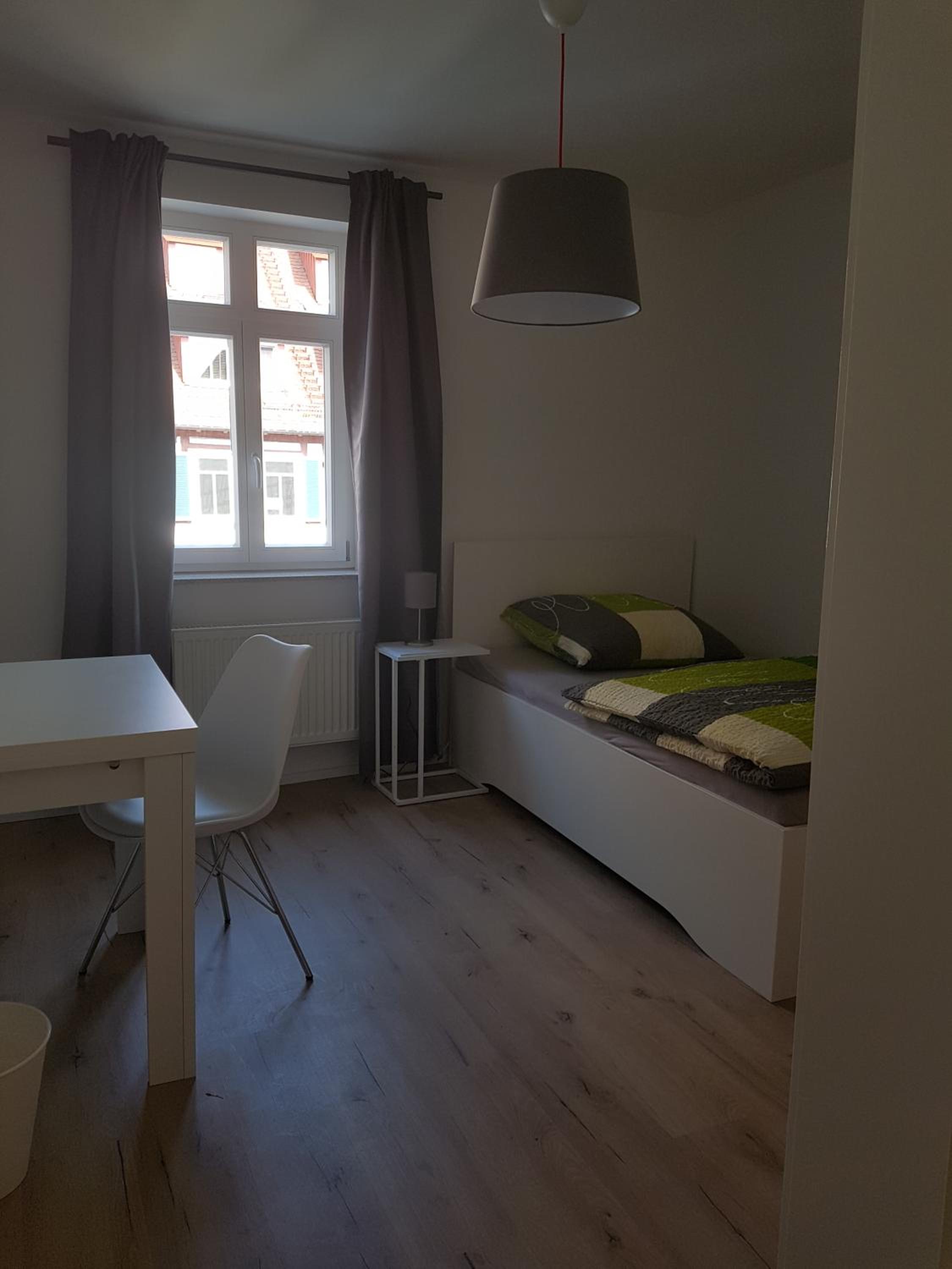 Single Room with Shared Shower and Toilet photo 1