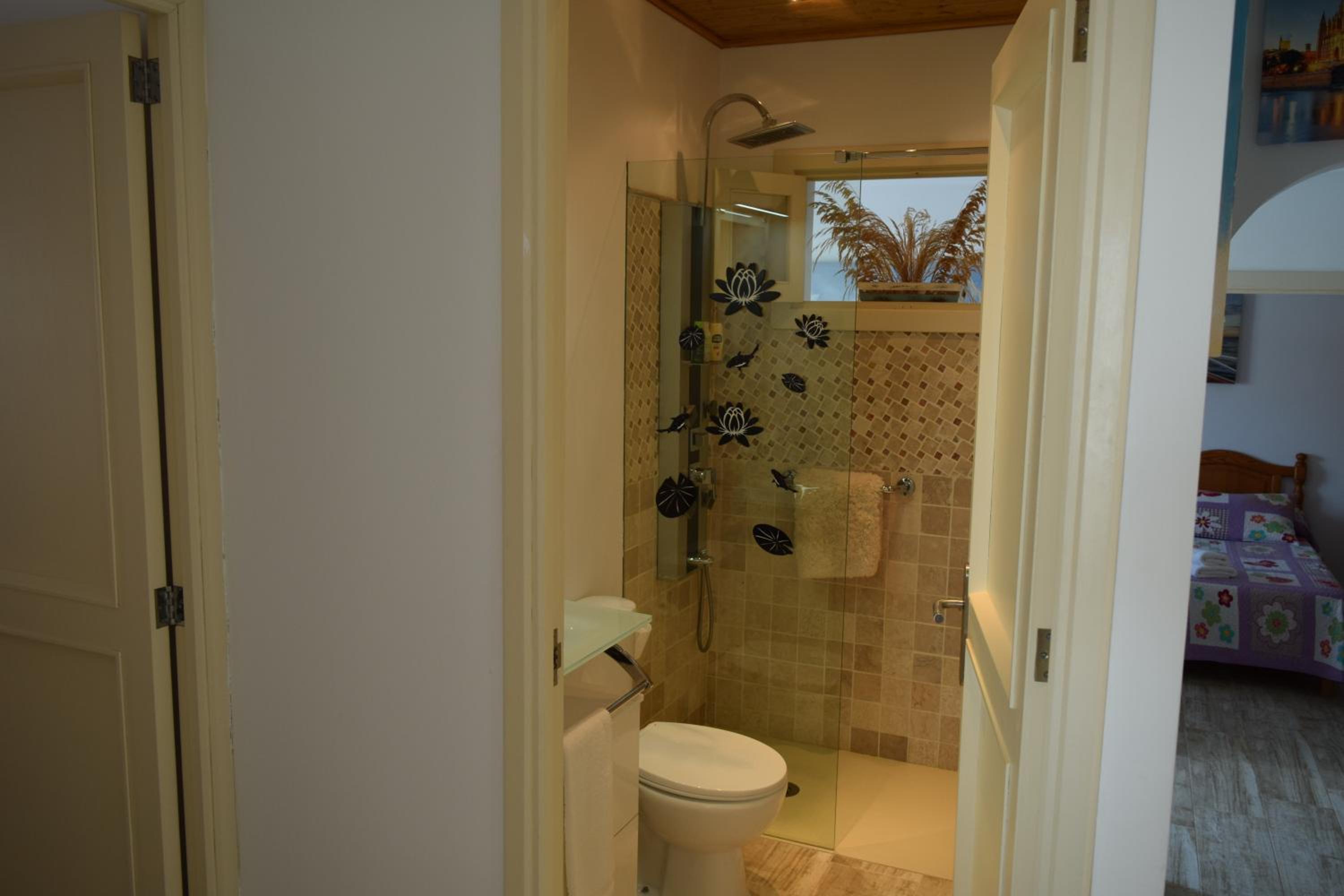 Three-Bedroom Townhouse photo 2
