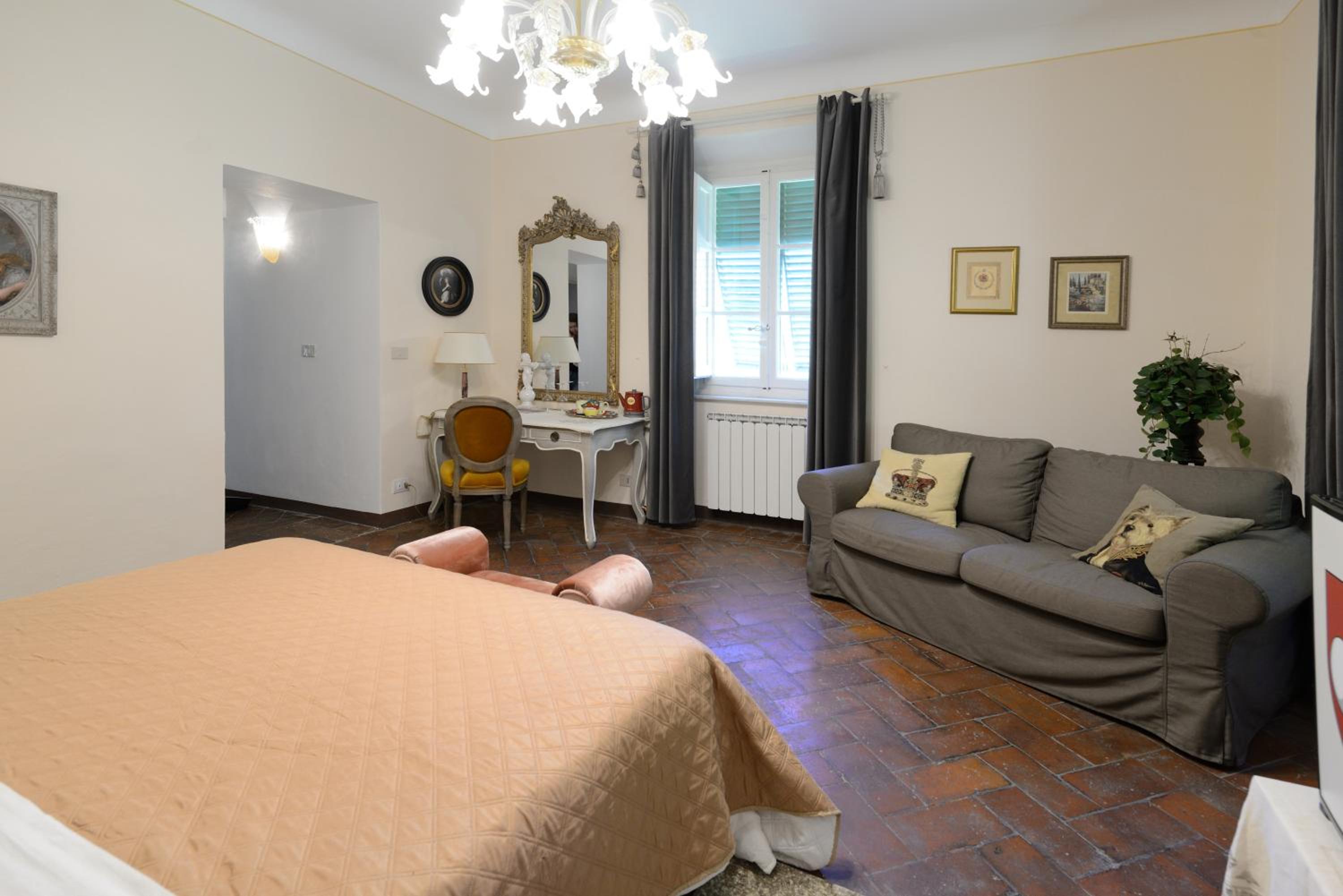 Deluxe Double Room with Bath photo 1