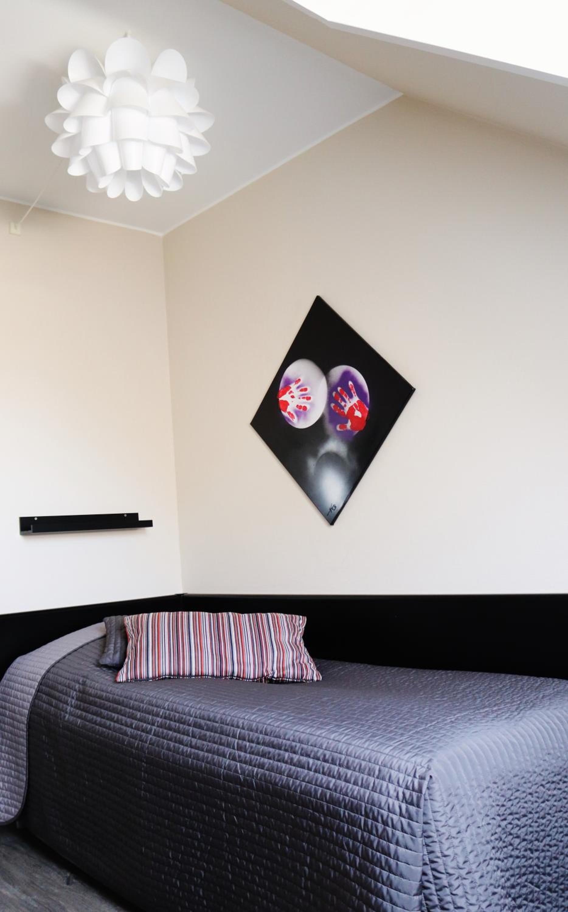 Single Room photo 3