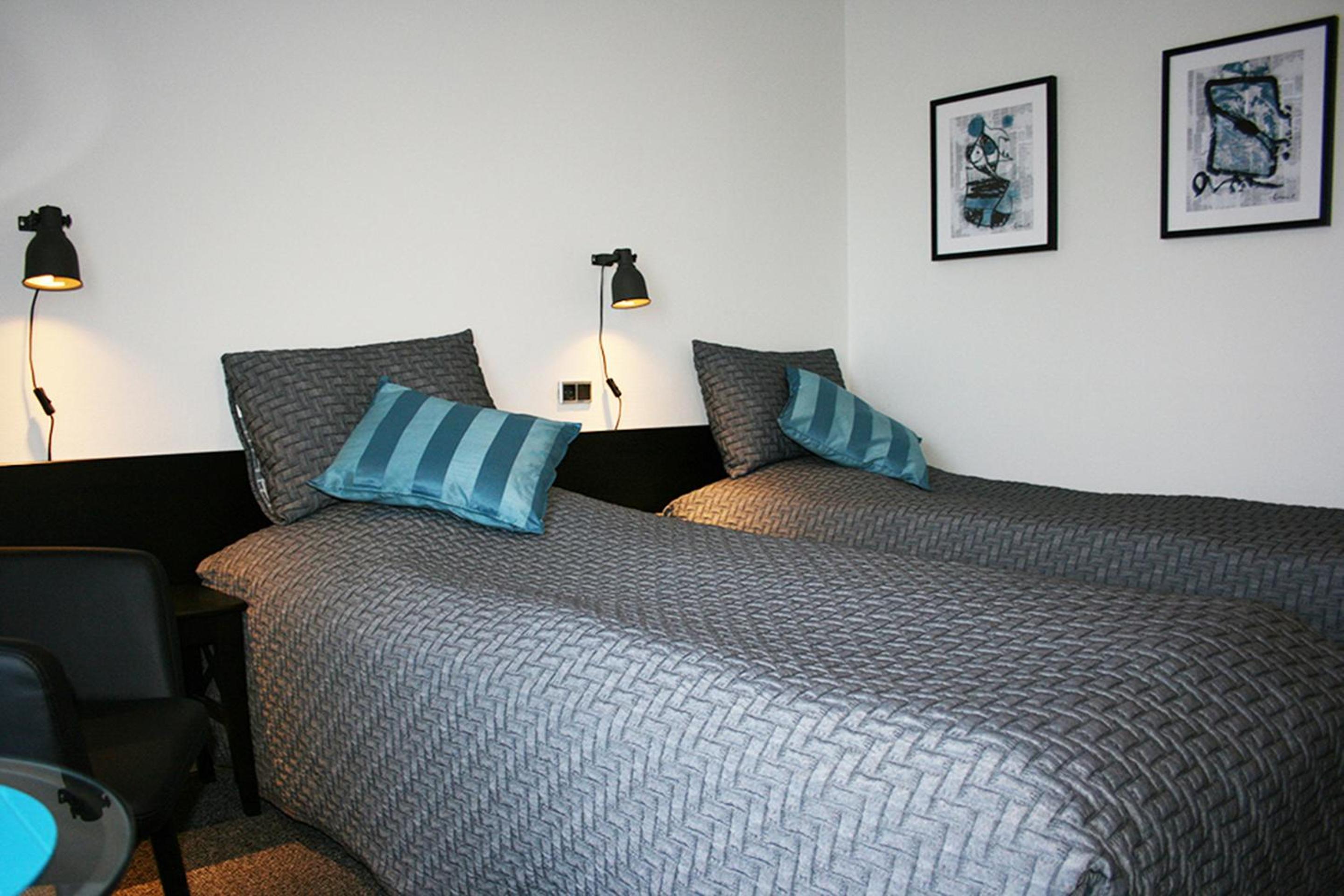 Family Room (2 Adults + 2 Children) photo 2