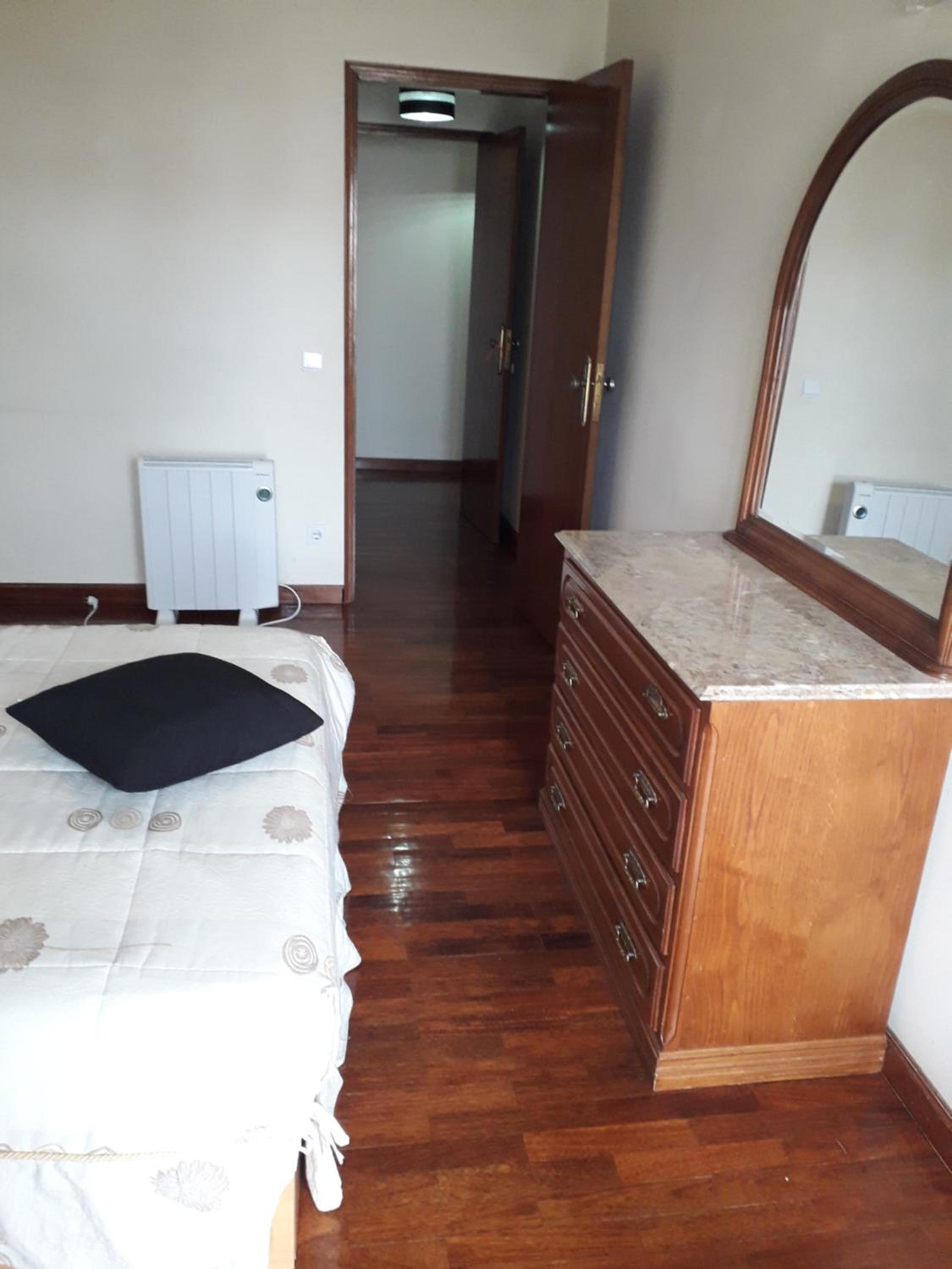 Apartment - Photo 4