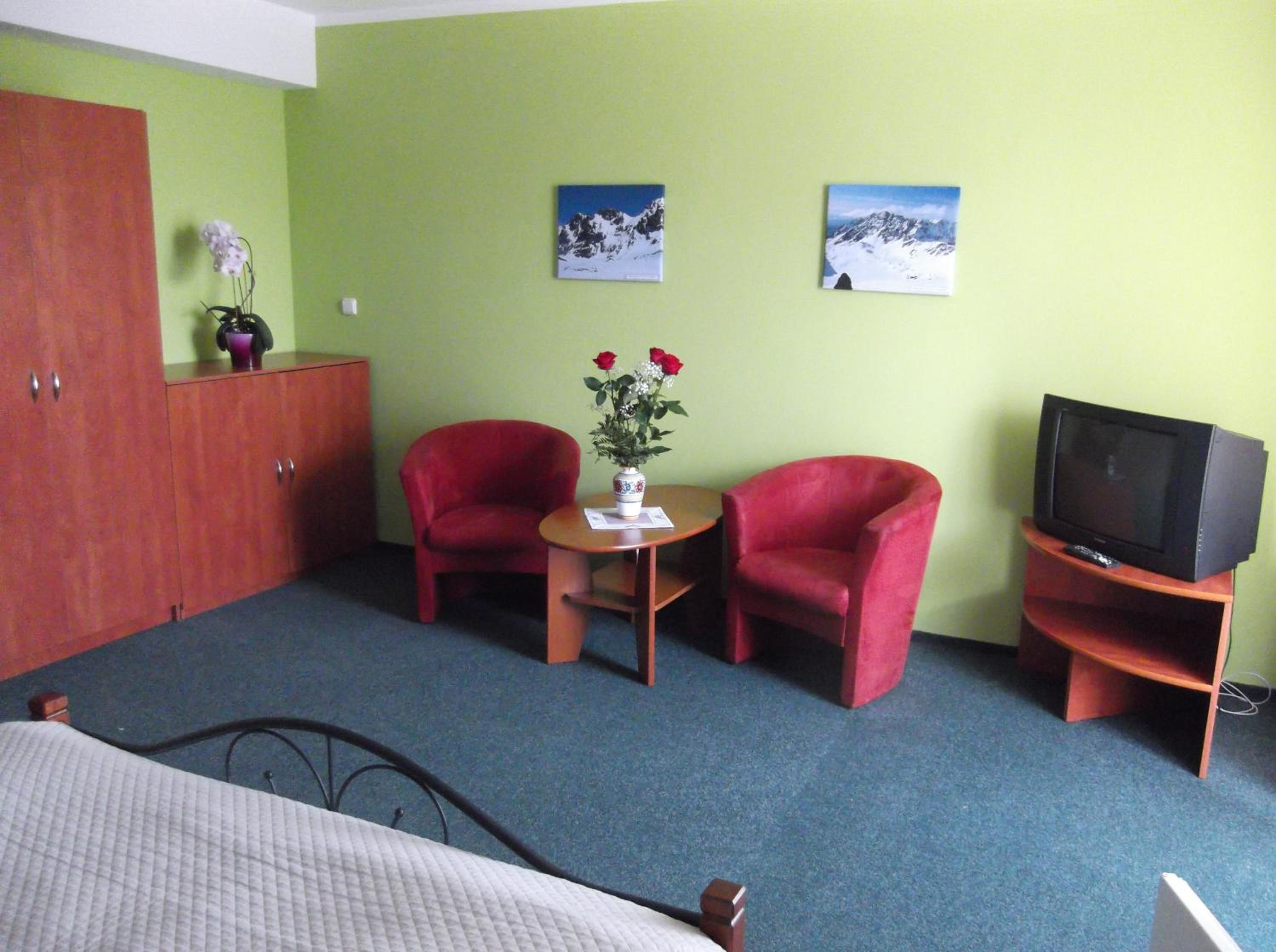 Triple Room - Photo 6