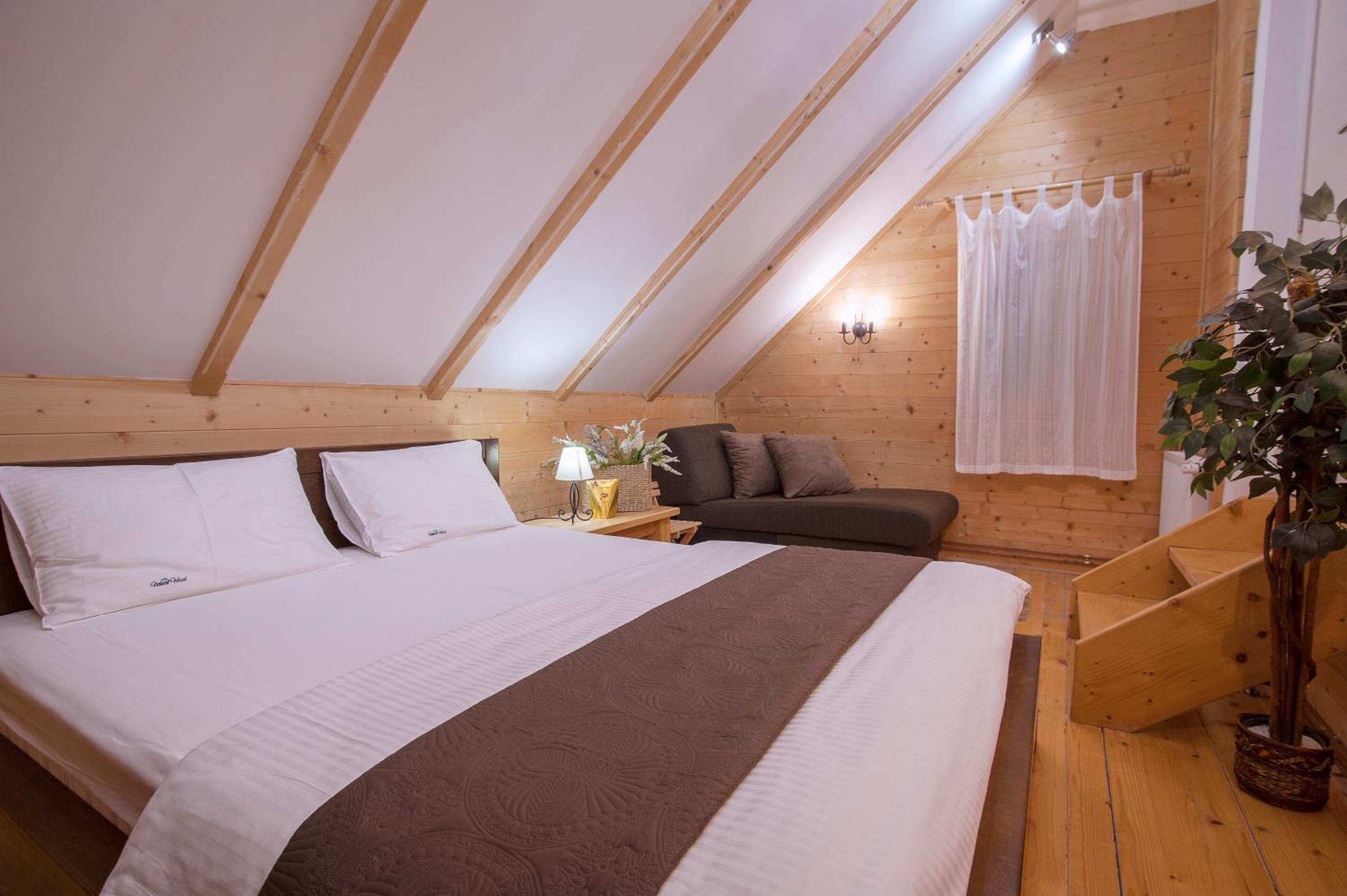 Two-Bedroom Villa - Photo 4