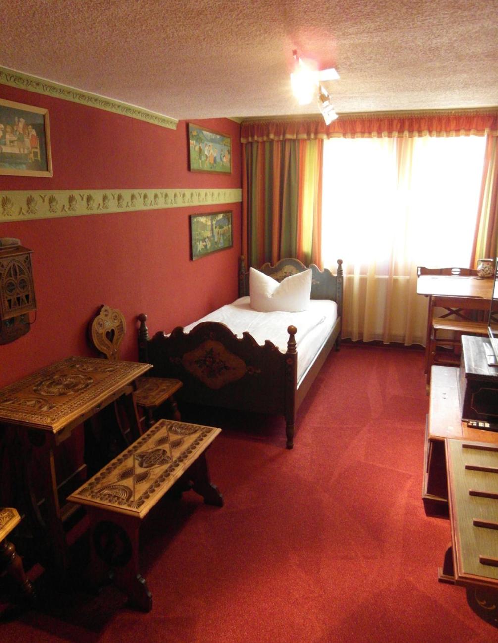 Single Room photo 2