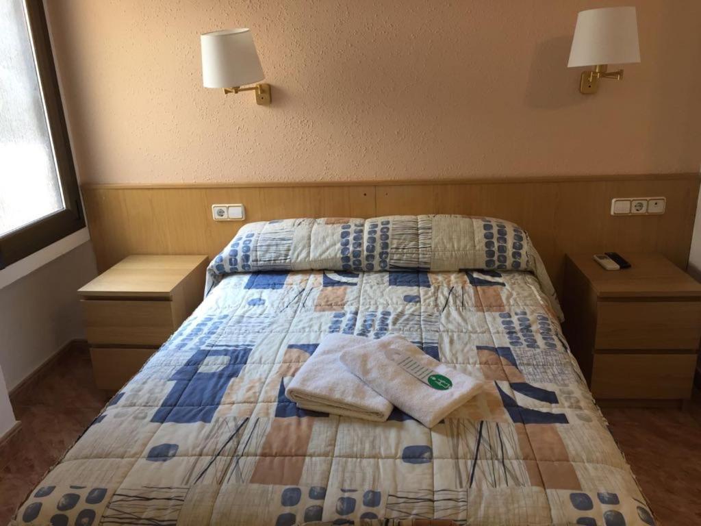 Double Room With Extra Bed photo 3