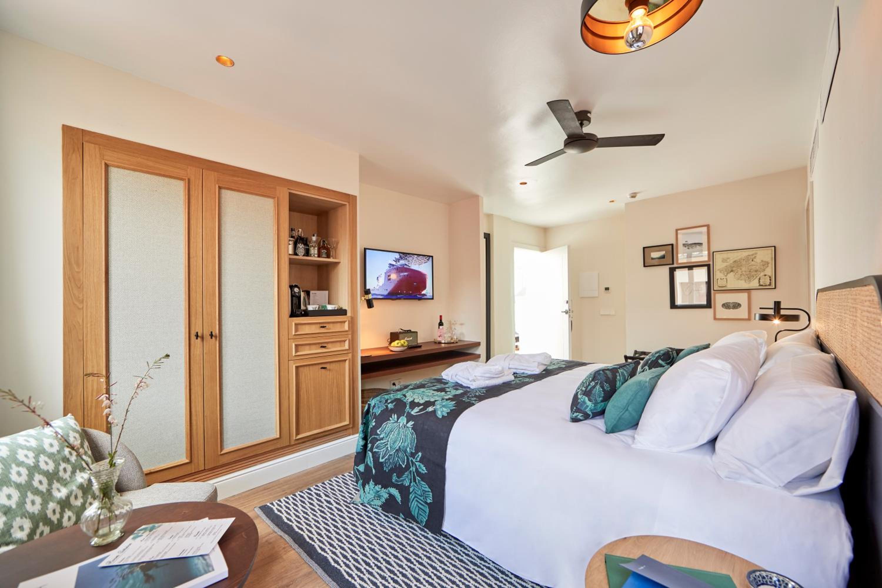 Superior Double Room - Photo 3