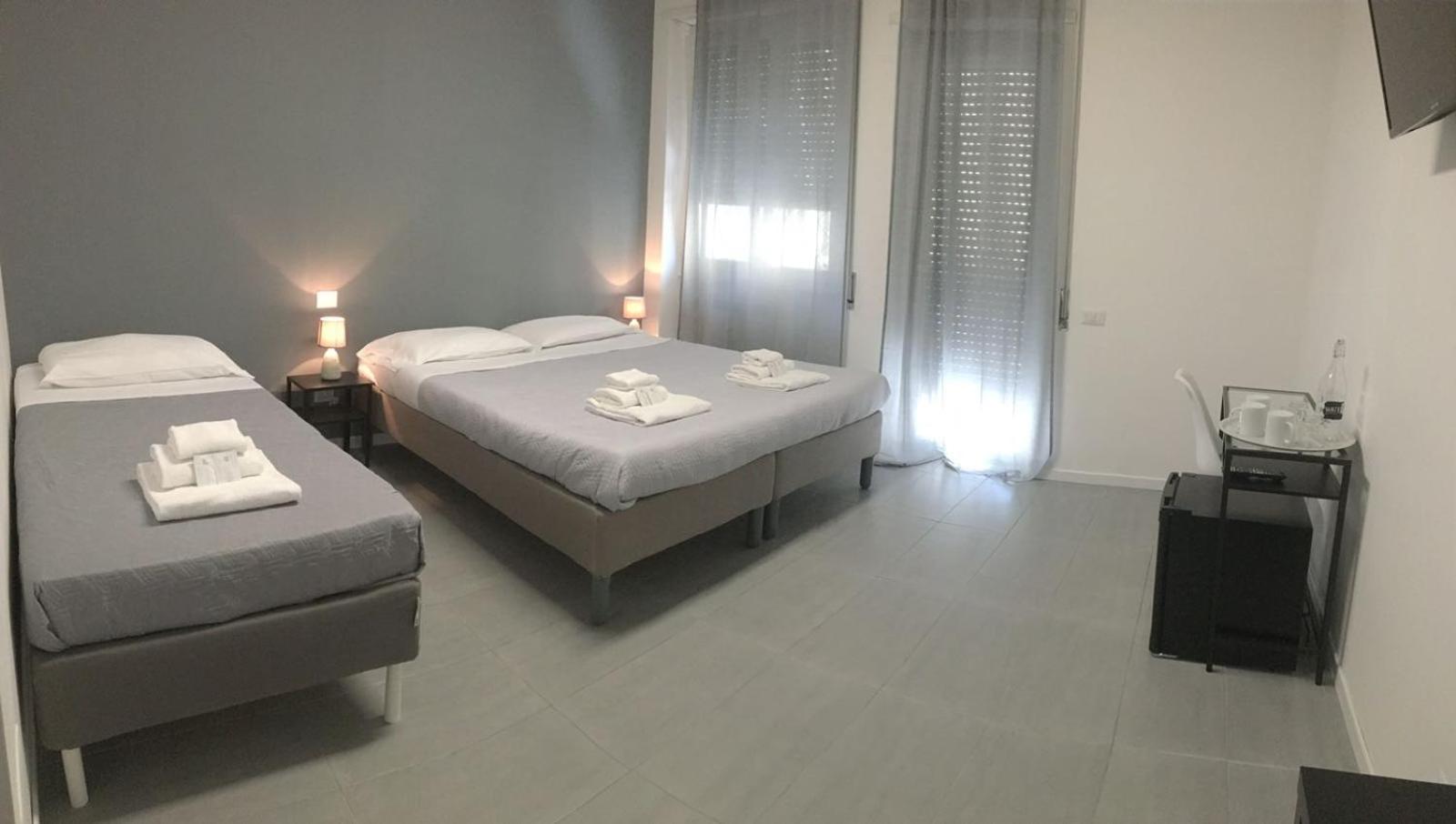 Triple Room with Private Bathroom photo 3