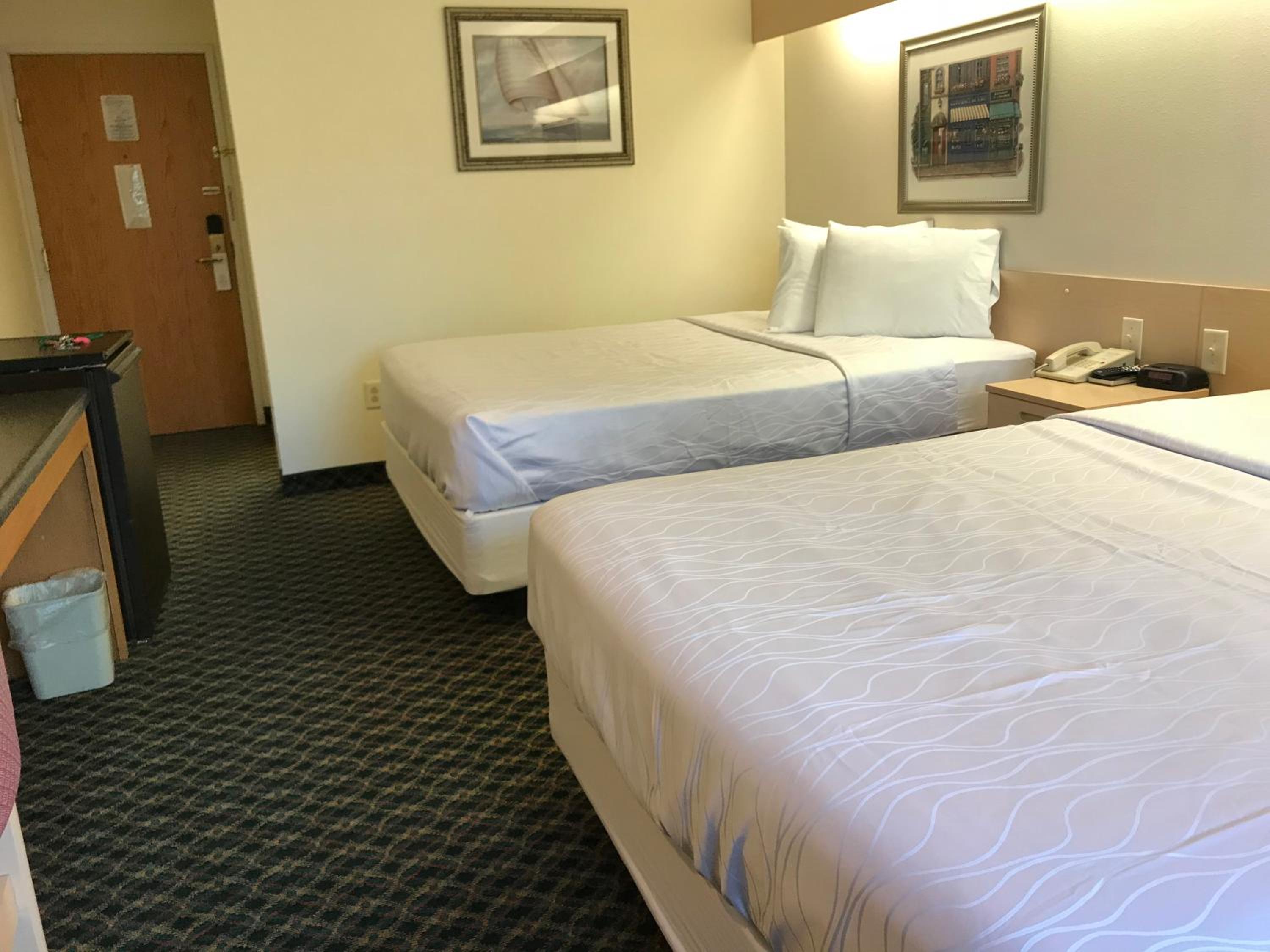 Standard Queen Room - Photo 3